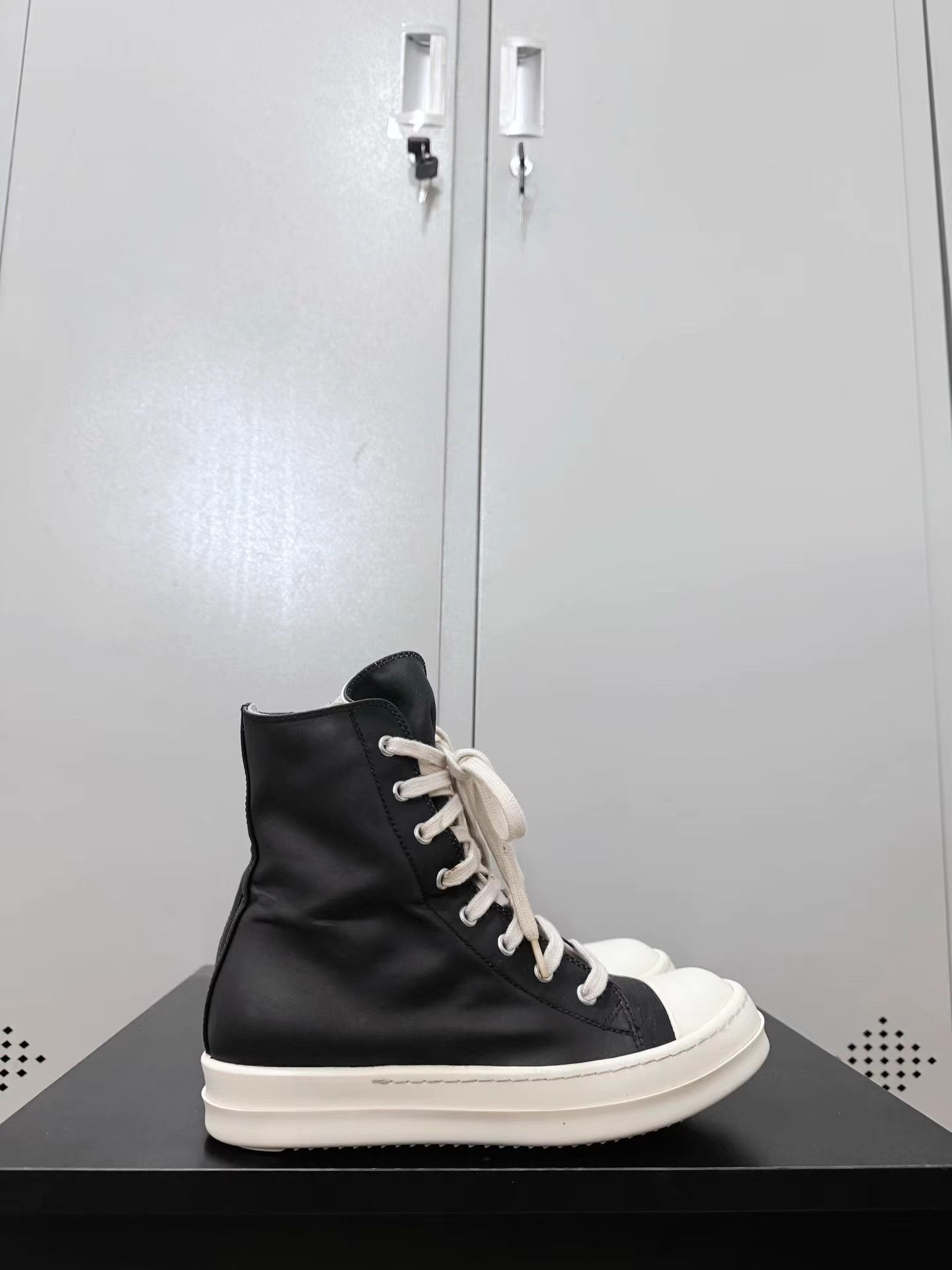 Rick Owens Drkshdw Rick Owens Drkshdw waxed canvas high-top sneakers Size US 6.5 / IT 36.5 - 8 Thumbnail