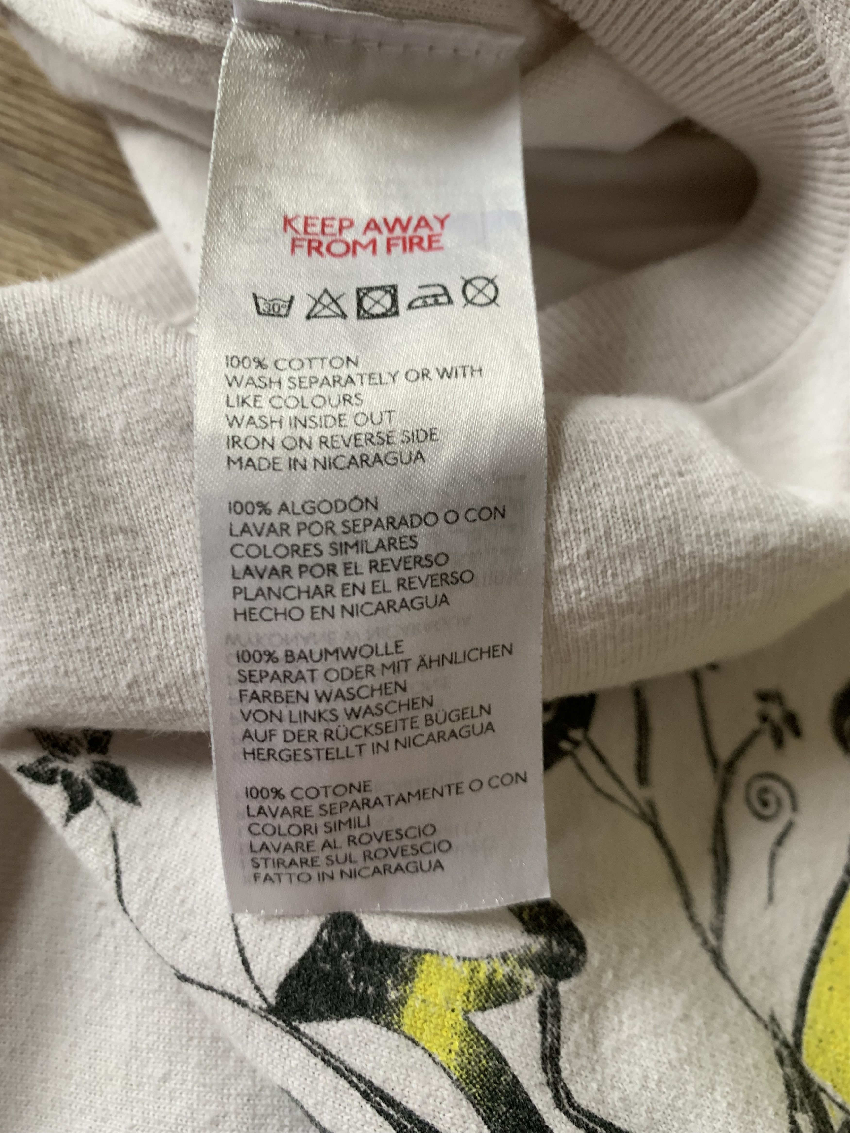 Rap Tees × Wu-Tang Clan Wu Tang Clan Protect Ya Neck T Shirt 2023 Size US L / EU 52-54 / 3 - 7 Thumbnail