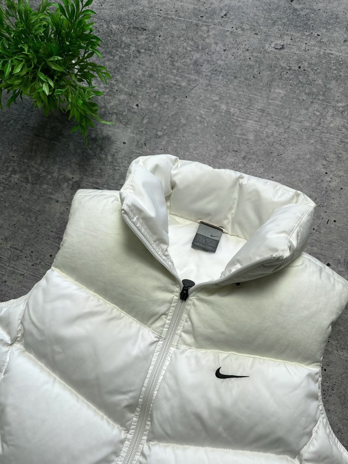 Nike Vintage 90s Nike Puffer Down Ski Mountain Y2K Vest Size M / US 6-8 / IT 42-44 - 4 Thumbnail