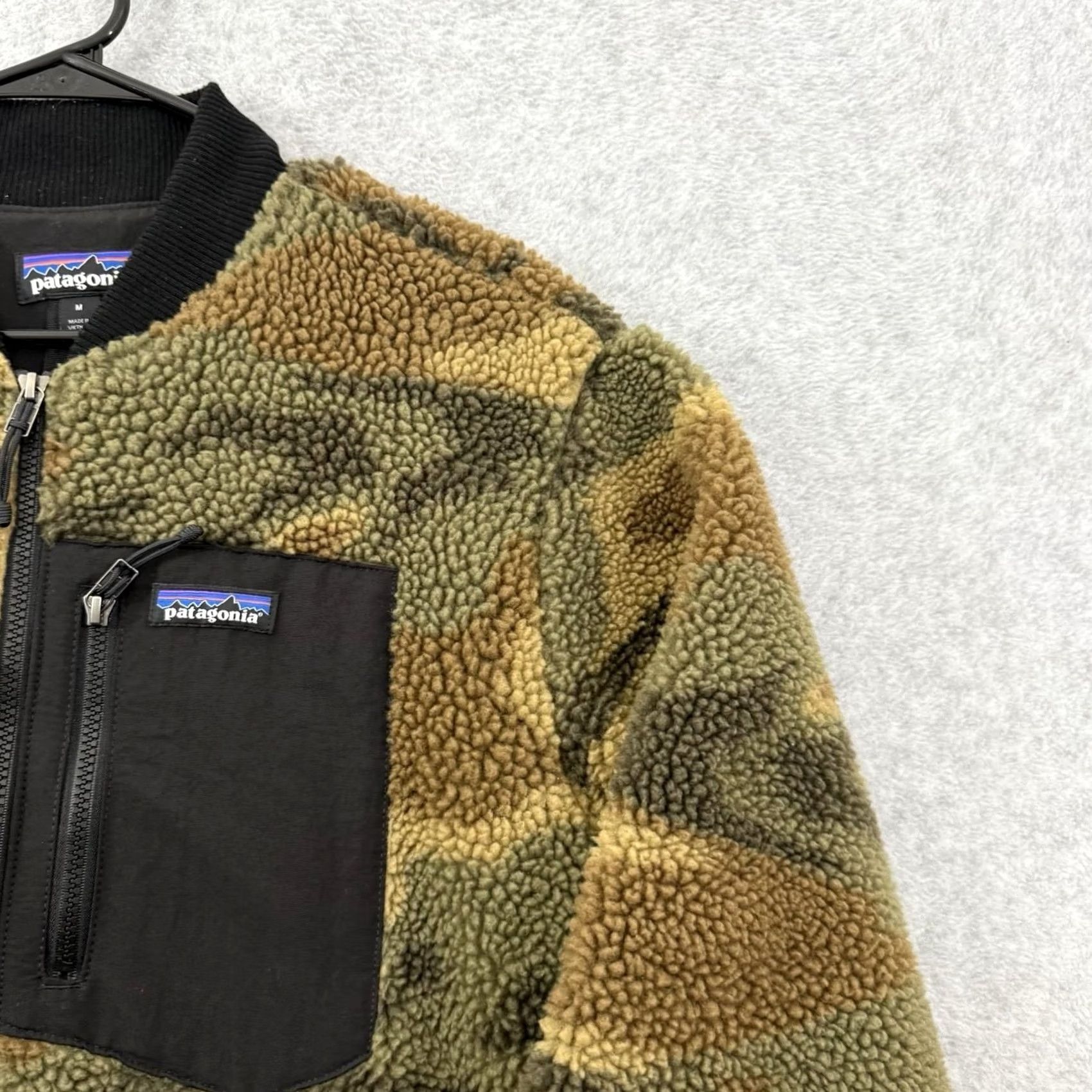 Patagonia Patagonia Retro-X Jacket Mens M Camouflage Brown Zip Coat Stand-Up Collar Fleece Mid-Length Full Zip Embroidered Logo Outdoor Classic Retro-Style Coat Size US M / EU 48-50 / 2 - 3 Thumbnail