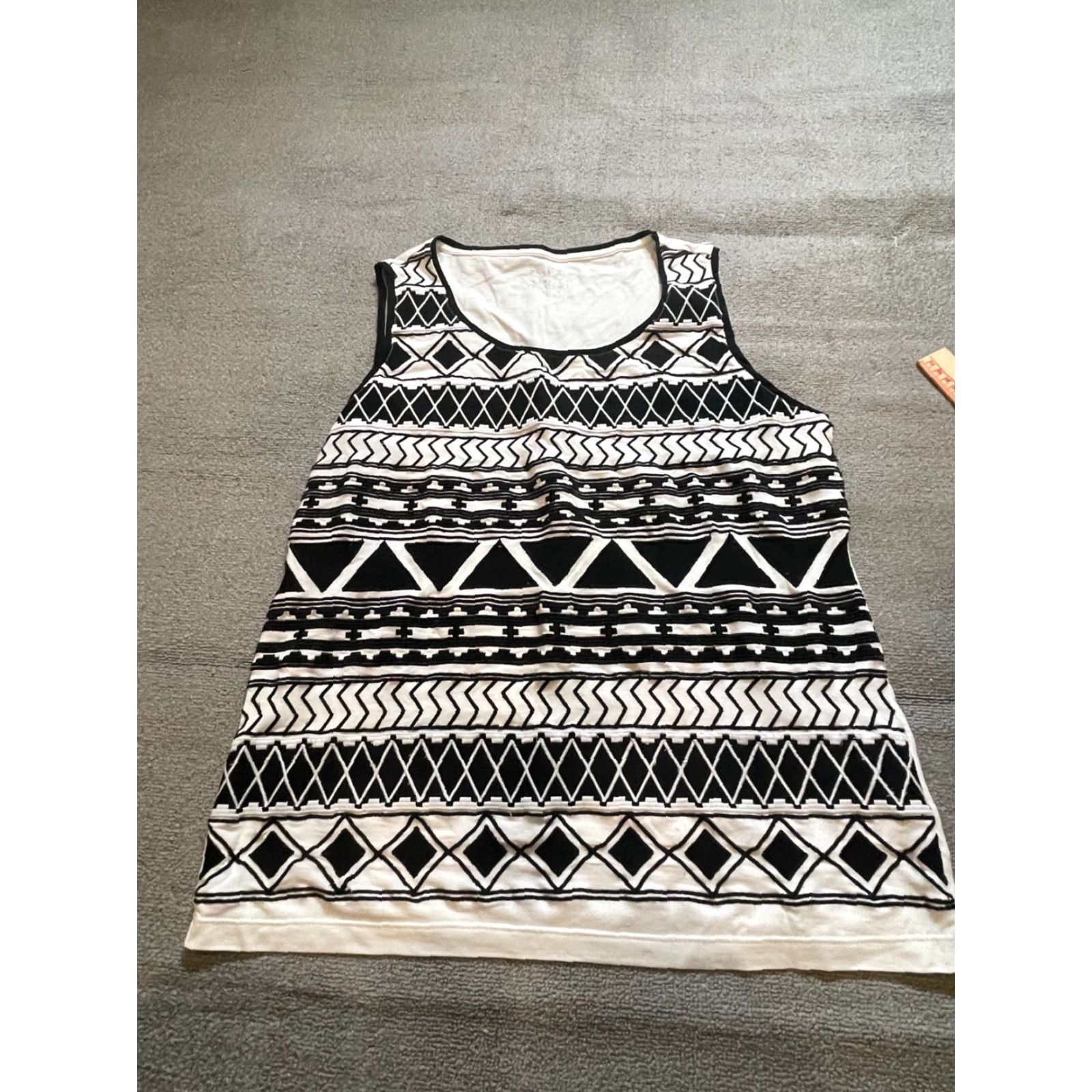 Vintage CHICO'S Top Womens Size 1 Sleeveless Shirt Blouse Black Casual Sleeve Women Shirt Blouse Size XS / US 0-2 / IT 36-38 - 2 Thumbnail