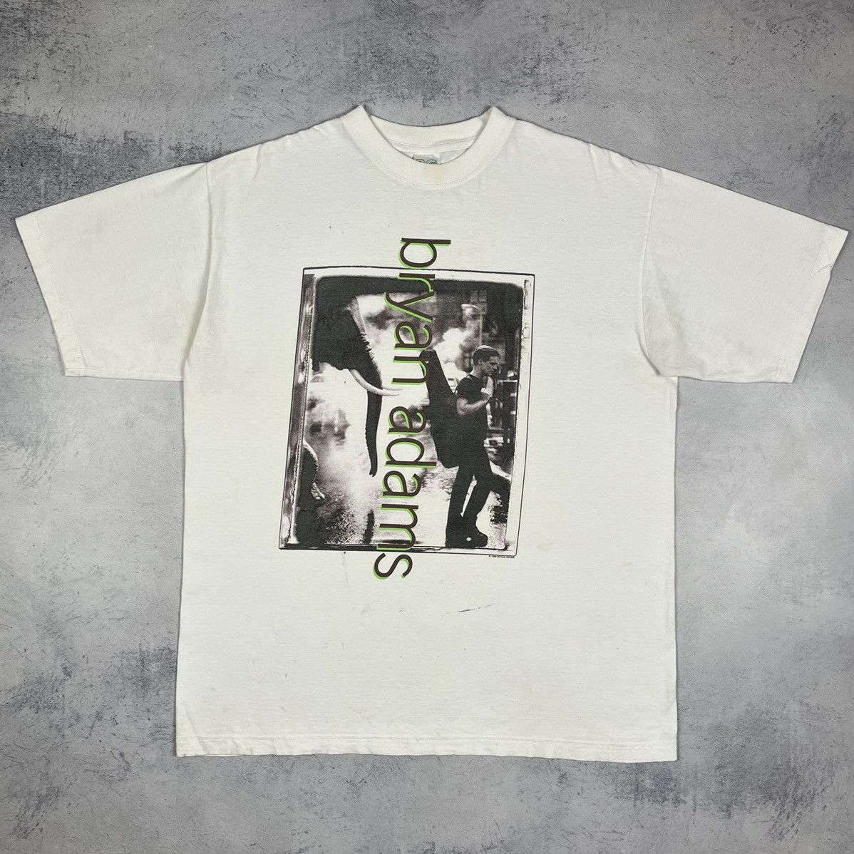 Band Tees Vintage Bryan Adams rock band tour tee 1999 Size US XL / EU 56 / 4 - 2 Thumbnail
