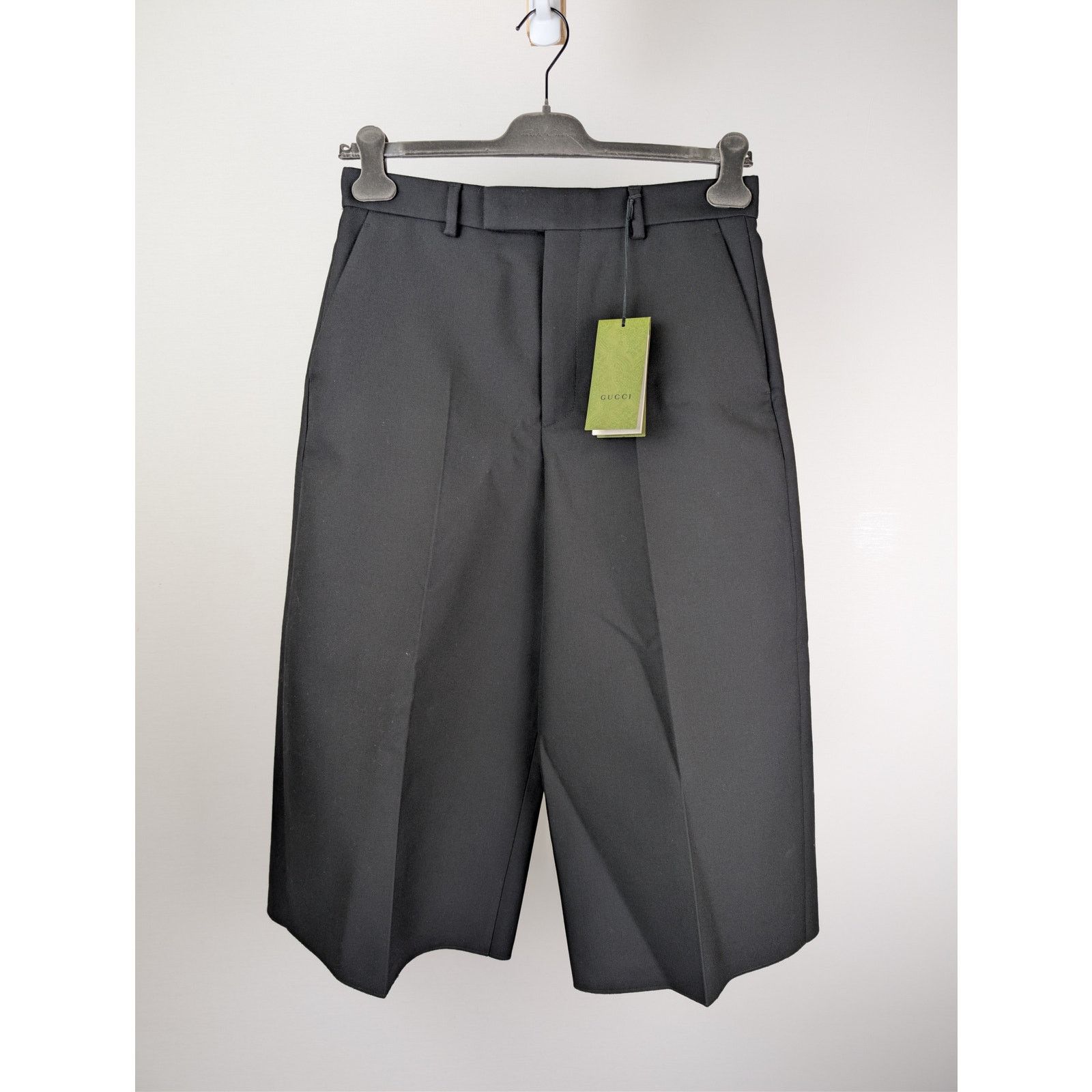 Gucci o1rshd1 Double Wool Gabardine Skater Crpd Pant Shorts Black Size US 30 / EU 46 - 2 Thumbnail