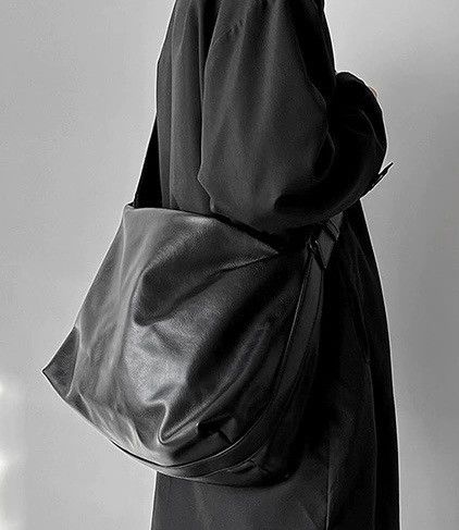 Japanese Brand Retro vintage y2k faux leather messenger bag shoulder bag Size ONE SIZE - 3 Thumbnail