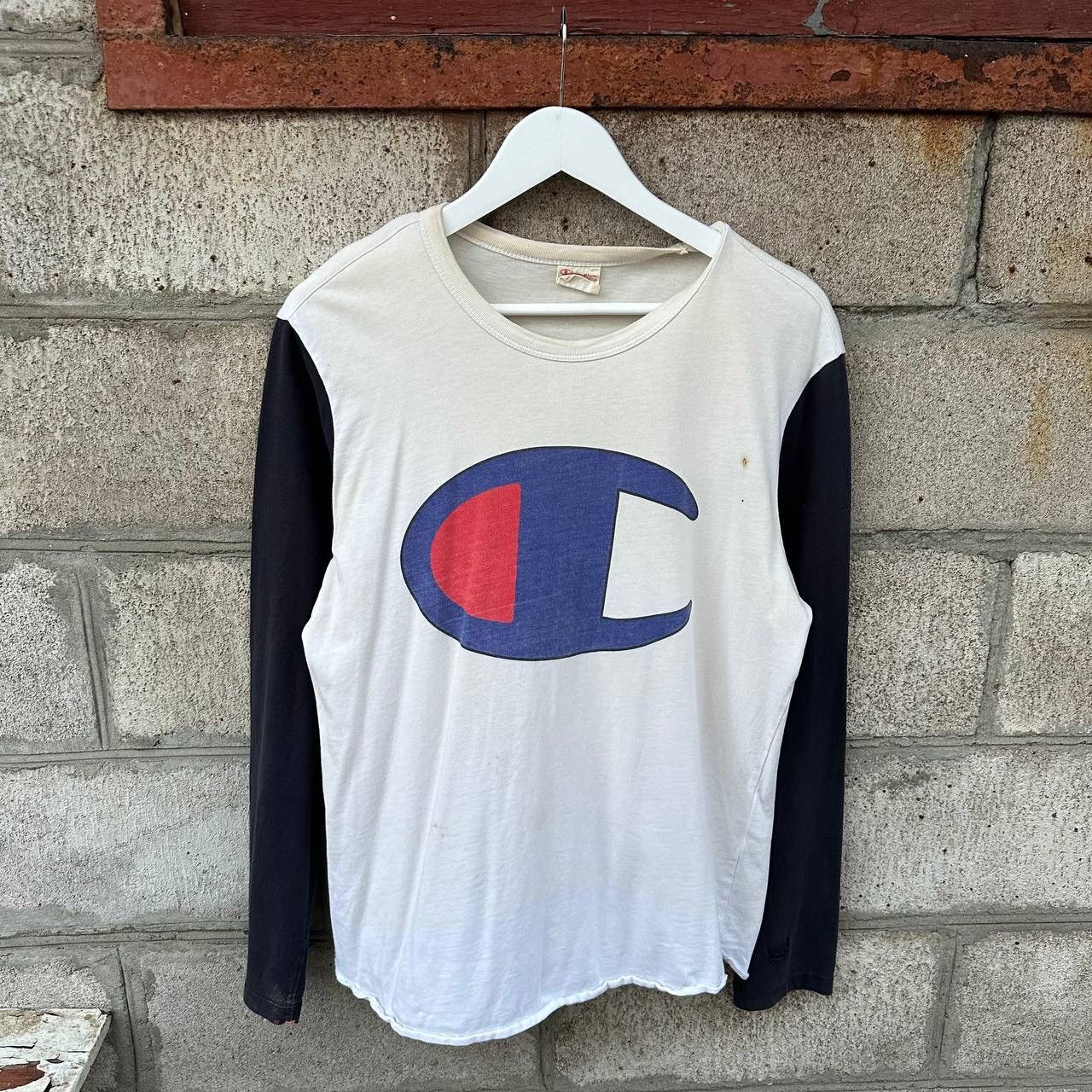Champion VTG Champion T-shirts Size M Y2K 00s USA Trashed Trend Size US M / EU 48-50 / 2 - 1 Thumbnail