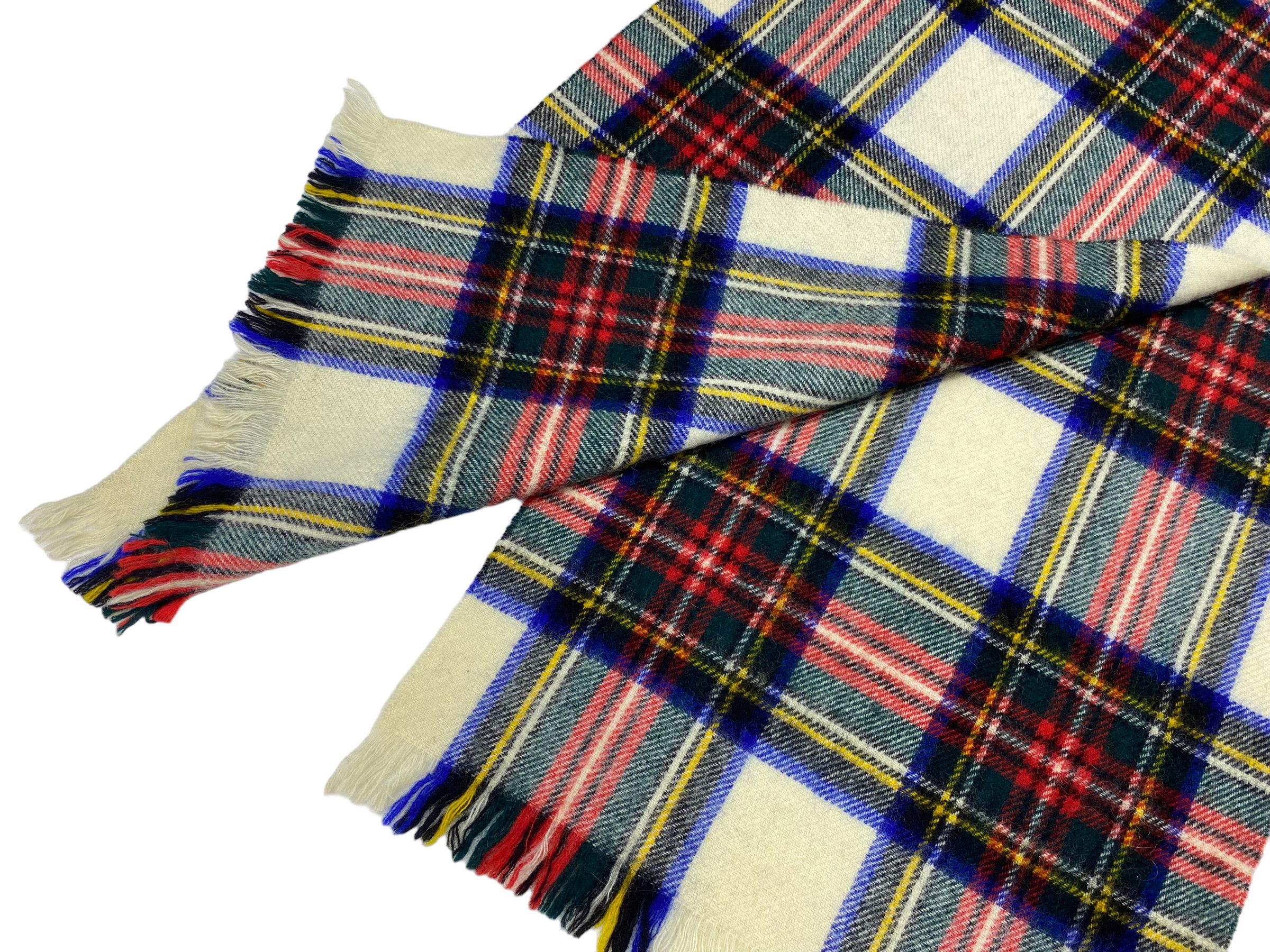 Johnstons Of Elgin × Vintage Vintage Johnstons of Elgin PureNewWool Checkered Plaid Scarf Size ONE SIZE - 6 Thumbnail