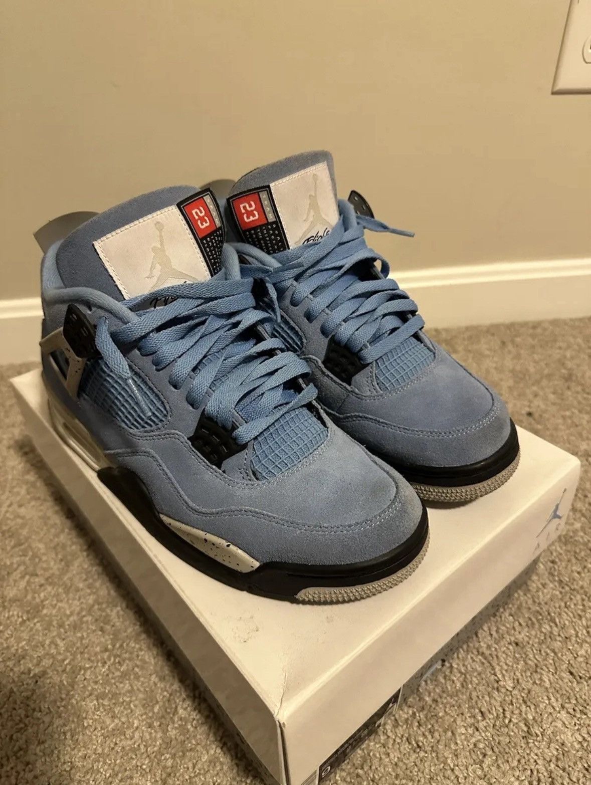 Jordan Brand Jordan 4 unc Size US 9 / EU 42 - 1 Thumbnail