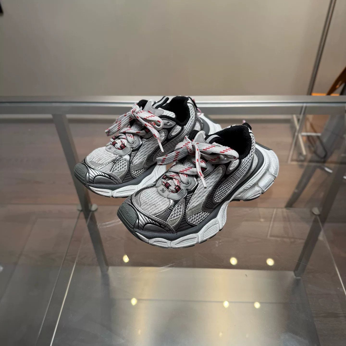Balenciaga Balenciaga Distressed Gray Lowtop Sneakers XXXL Women Size US 8 / IT 38 - 1 Thumbnail