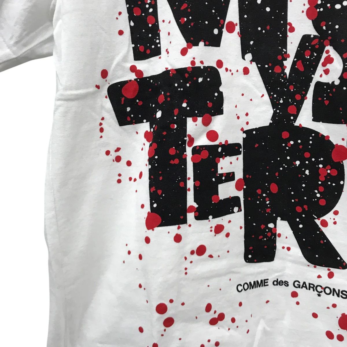 Comme des Garcons "MYSTERY" Painter Tee Size XS / US 0-2 / IT 36-38 - 4 Thumbnail