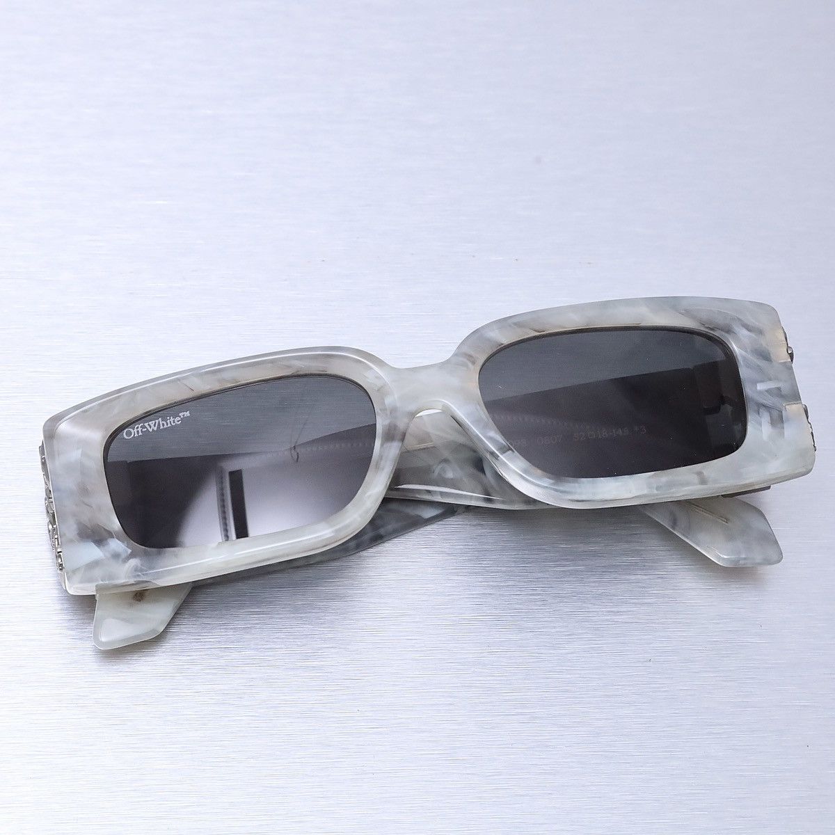 Off-White OFF WHITE ROMA SUNGLASSES Size ONE SIZE - 8 Thumbnail