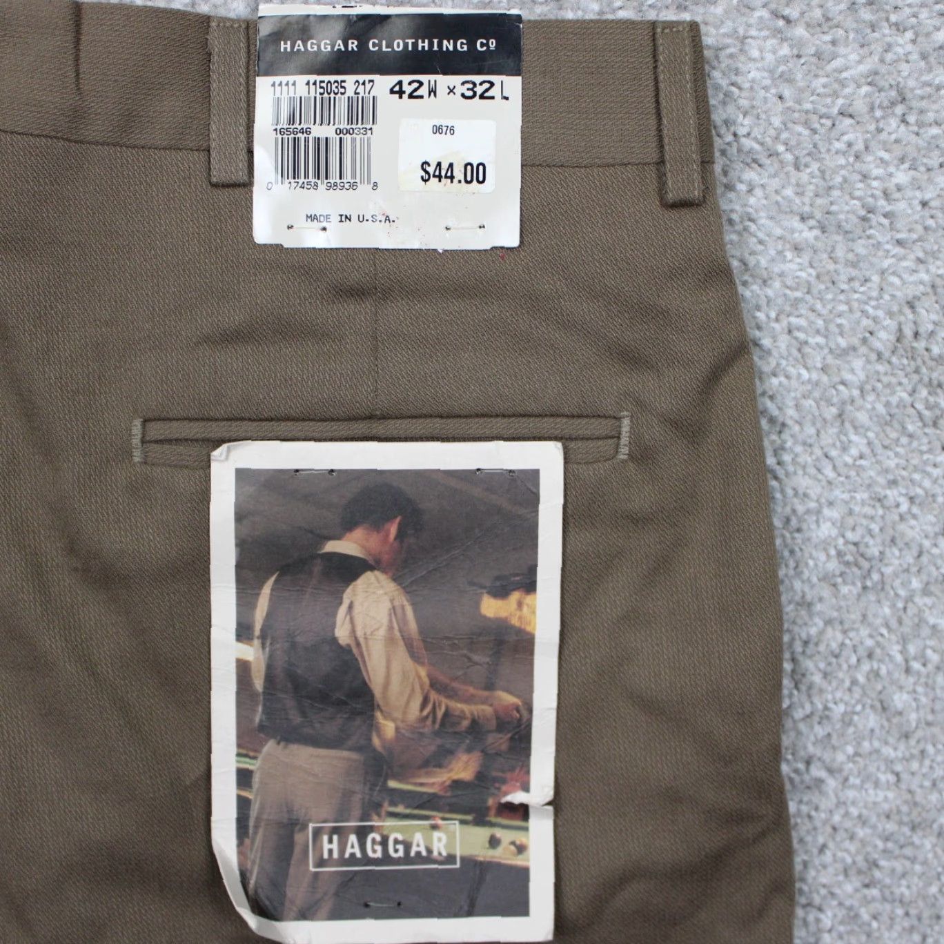 Haggar Haggar Dress Pants Mens 42x32 Beige NWT Pleated Cuffed Dacron Poly/Viscose Rayon Dress Pants City Preppy 42 Mens Size US 42 / EU 58 - 2 Thumbnail