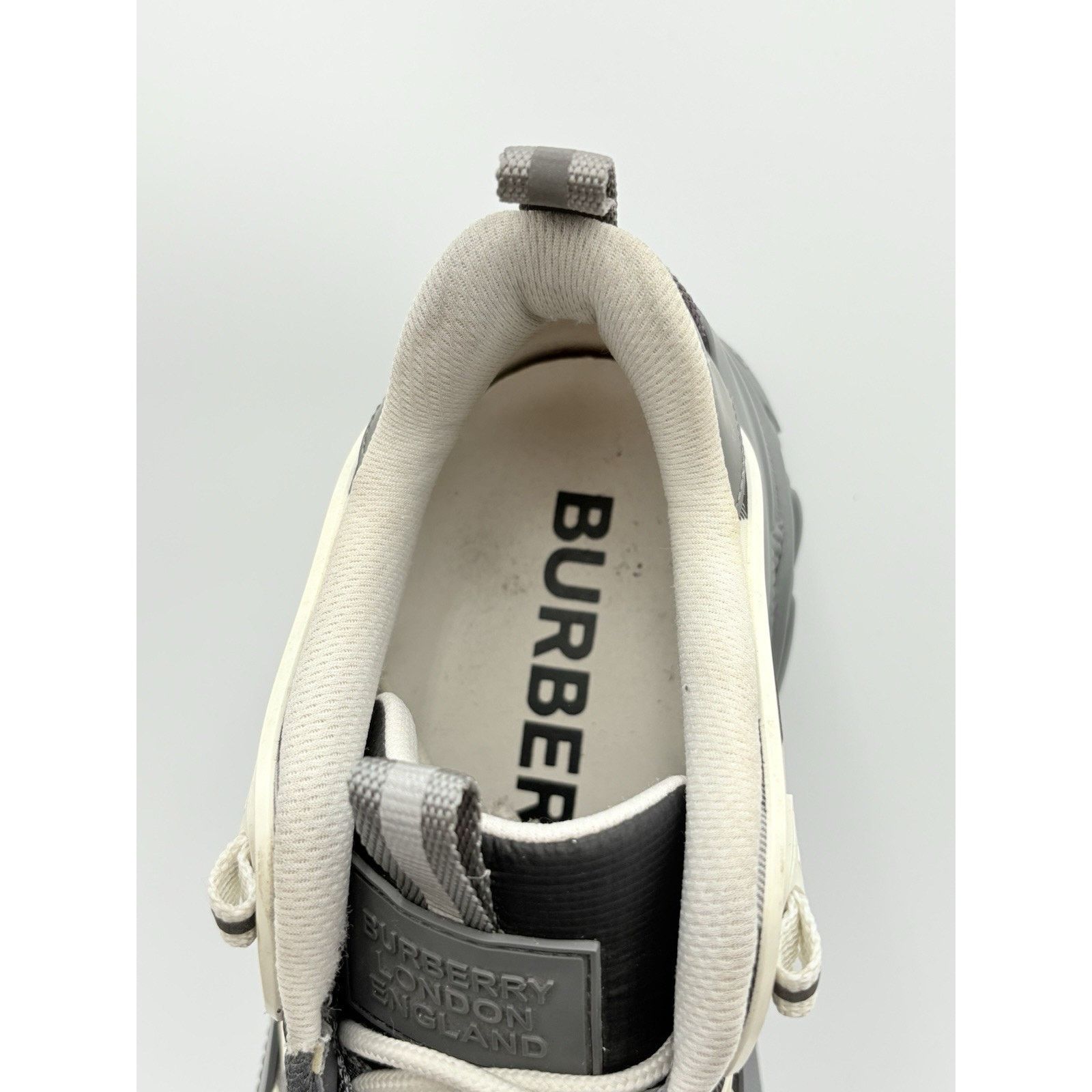 Burberry Burberry Ramsey Vintage Check ' Grey ' | SUPER CLEAN! Size US 11 / EU 44 - 6 Thumbnail