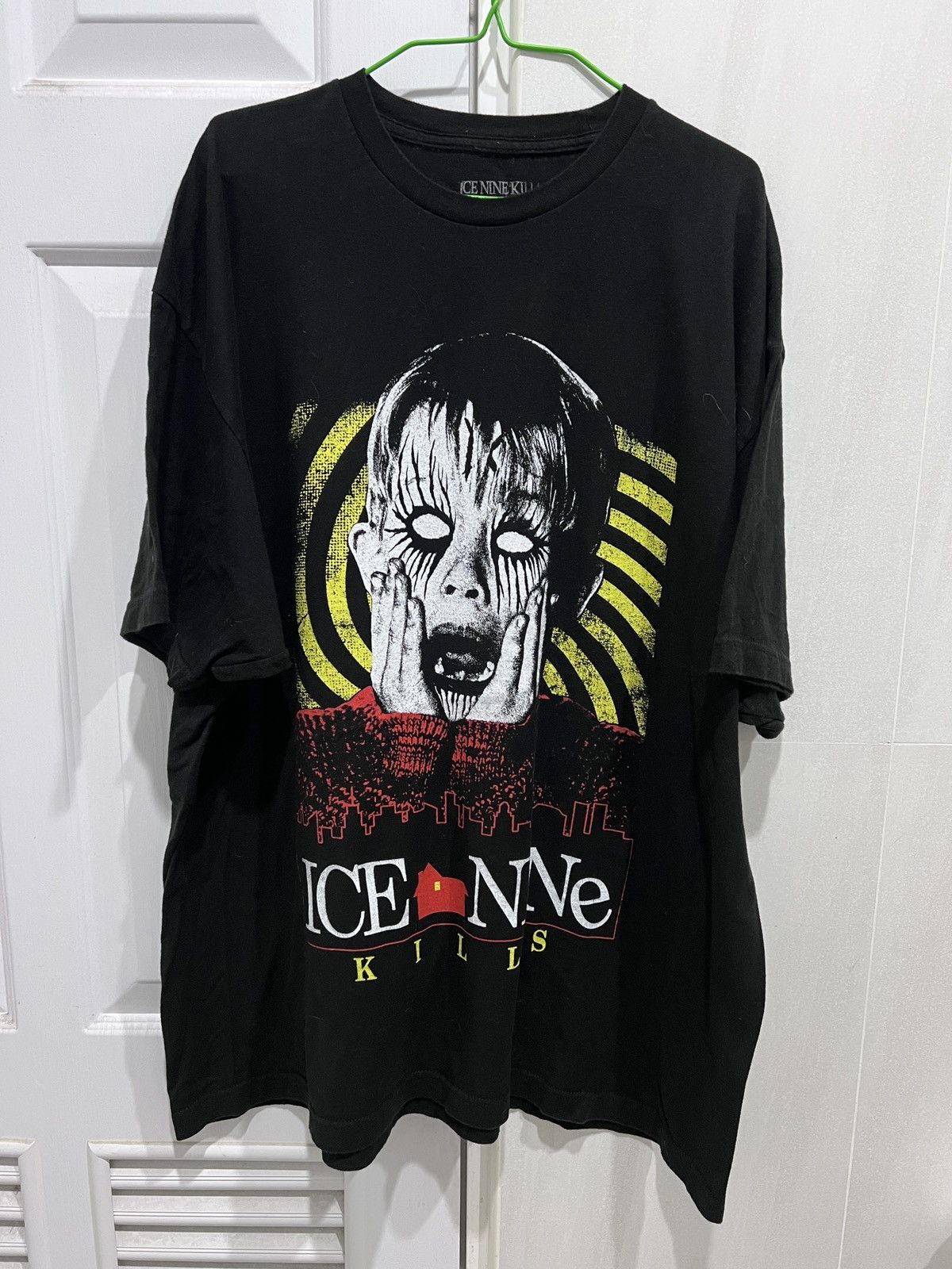 Band Tees Ice Nine Kills x Home Alone Promo Tee 2XL Horror Metalcore Size US XXL / EU 58 / 5 - 2 Thumbnail