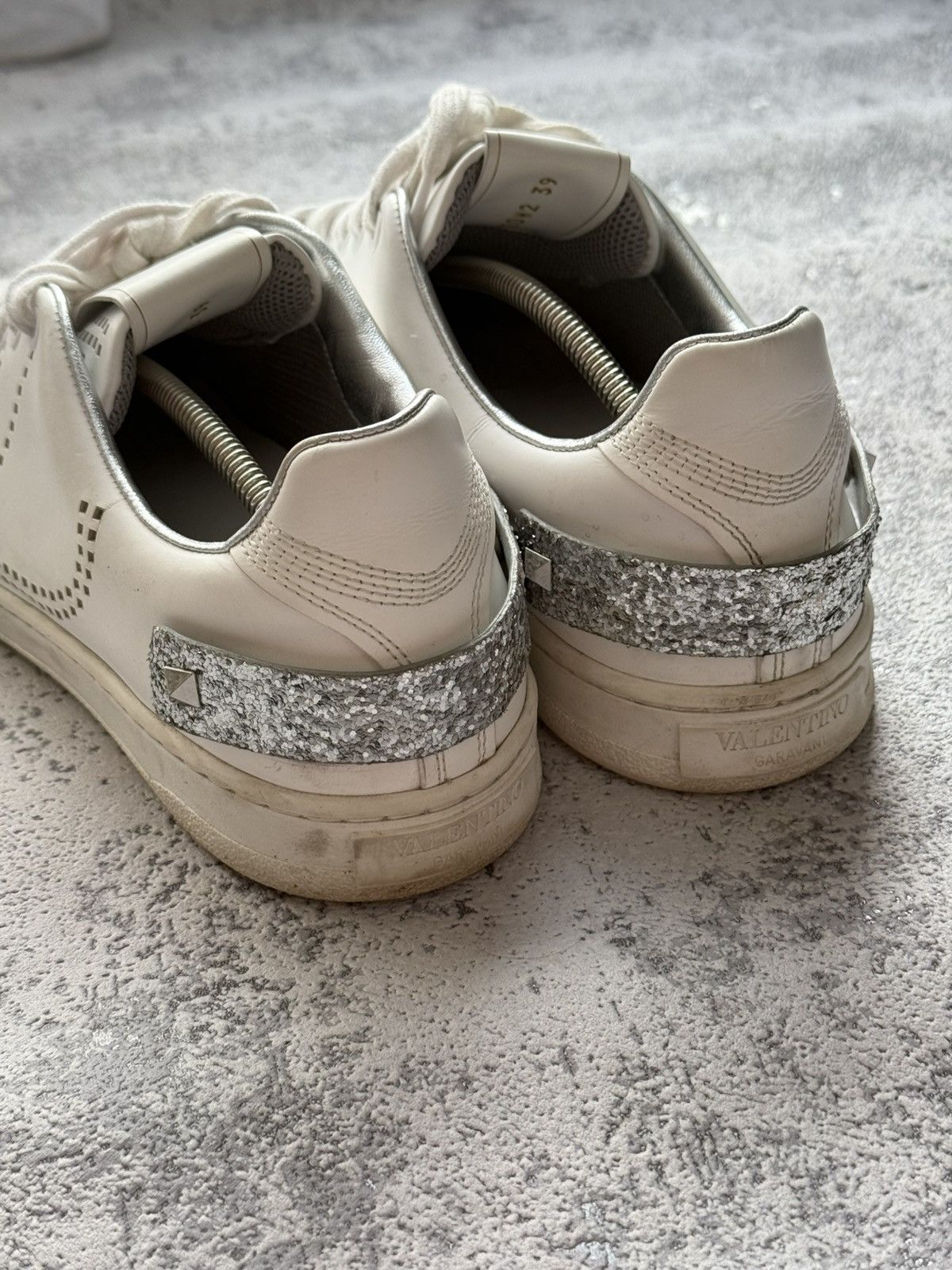 Valentino Valentino Garavani Vlogo Backnet Rockstud Leather Shoes Size US 9 / IT 39 - 4 Thumbnail