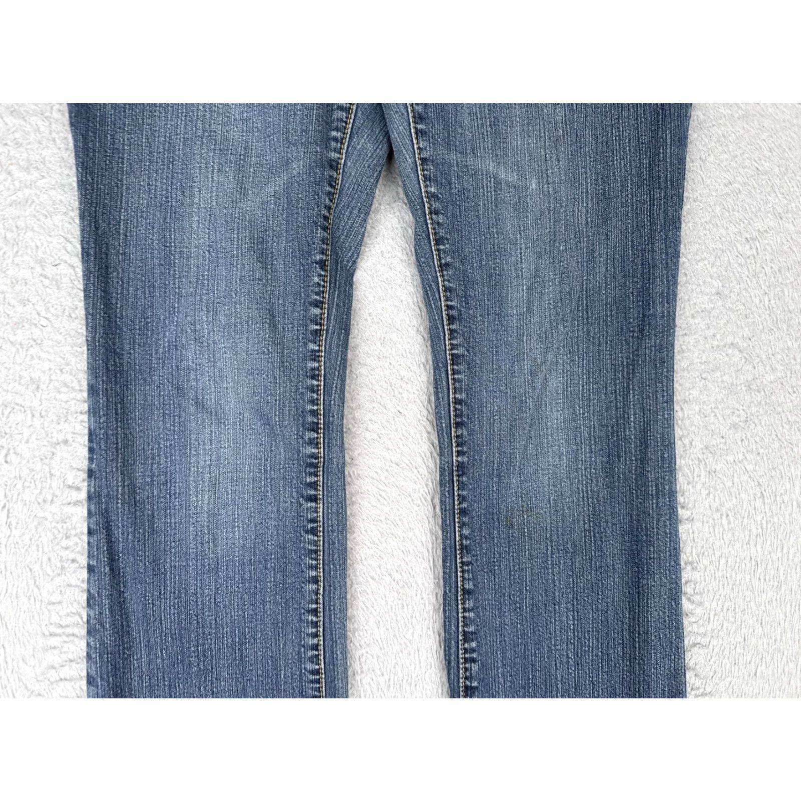 Mossimo Mossimo Supply Co Jeans Juniors 9R Blue Bootcut Stretch Denim Casual Low 30x31 Womens Jeans Bootcut 90s Bohemian Size 30" / US 8 / IT 44 - 3 Thumbnail