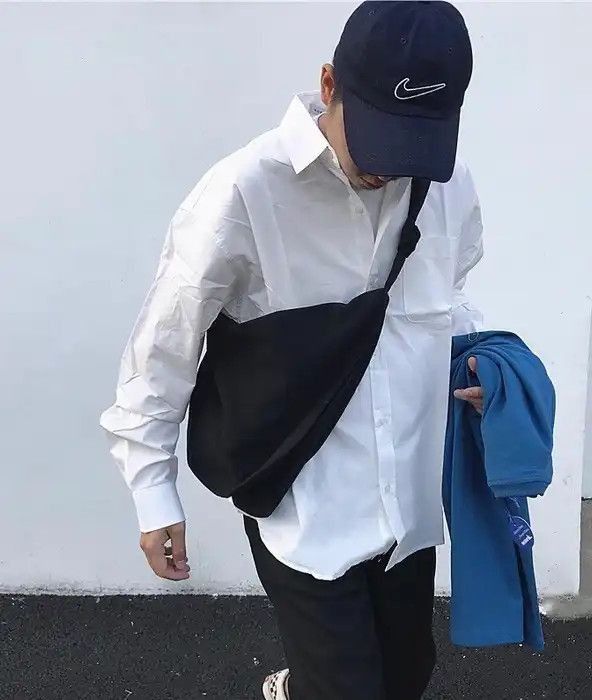 image of Fashion Sling Bag Shoulder Bag in Black, Men's