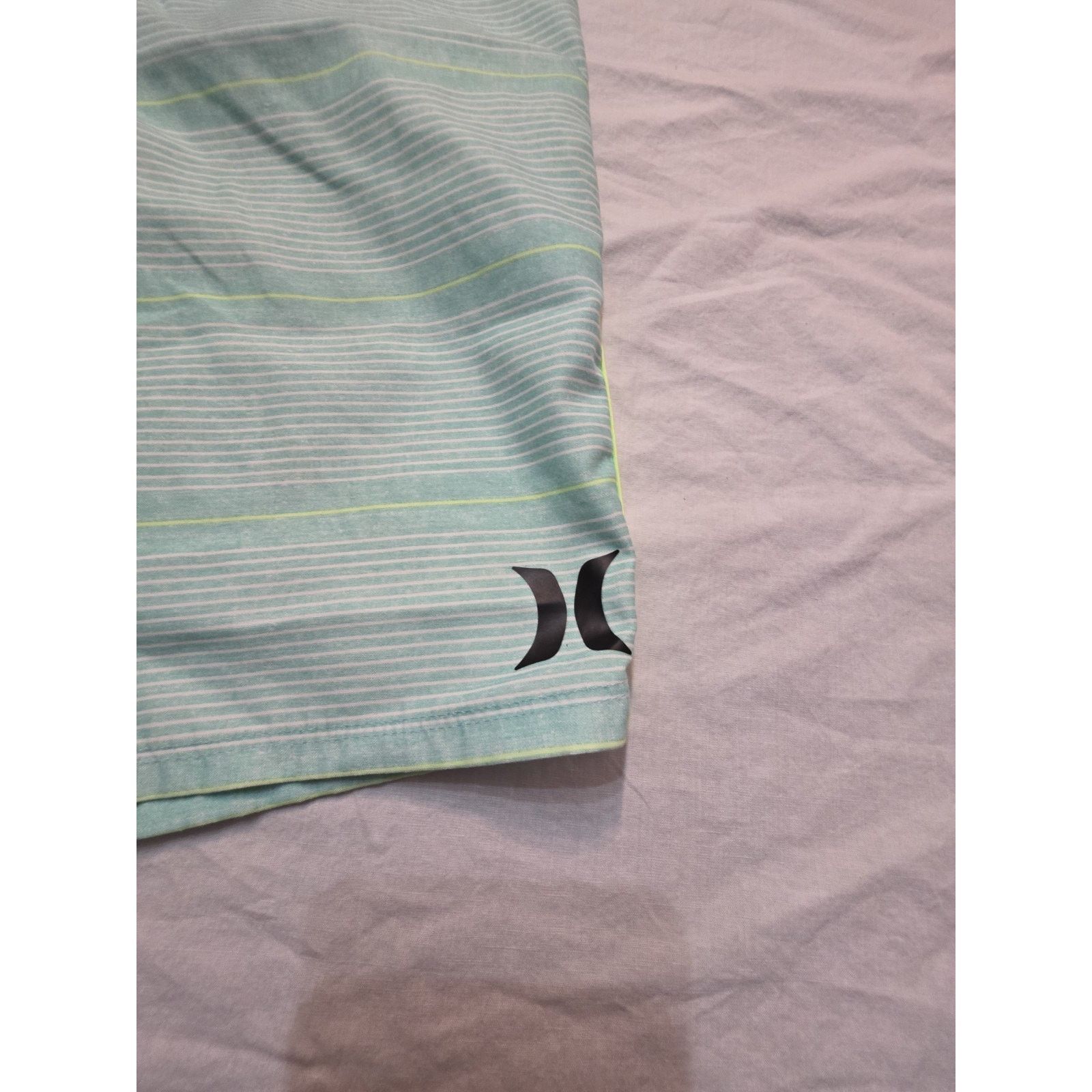 Hurley Hurley Boys Board Short Bathing Suit Size 16/28 Size US 29 - 2 Thumbnail