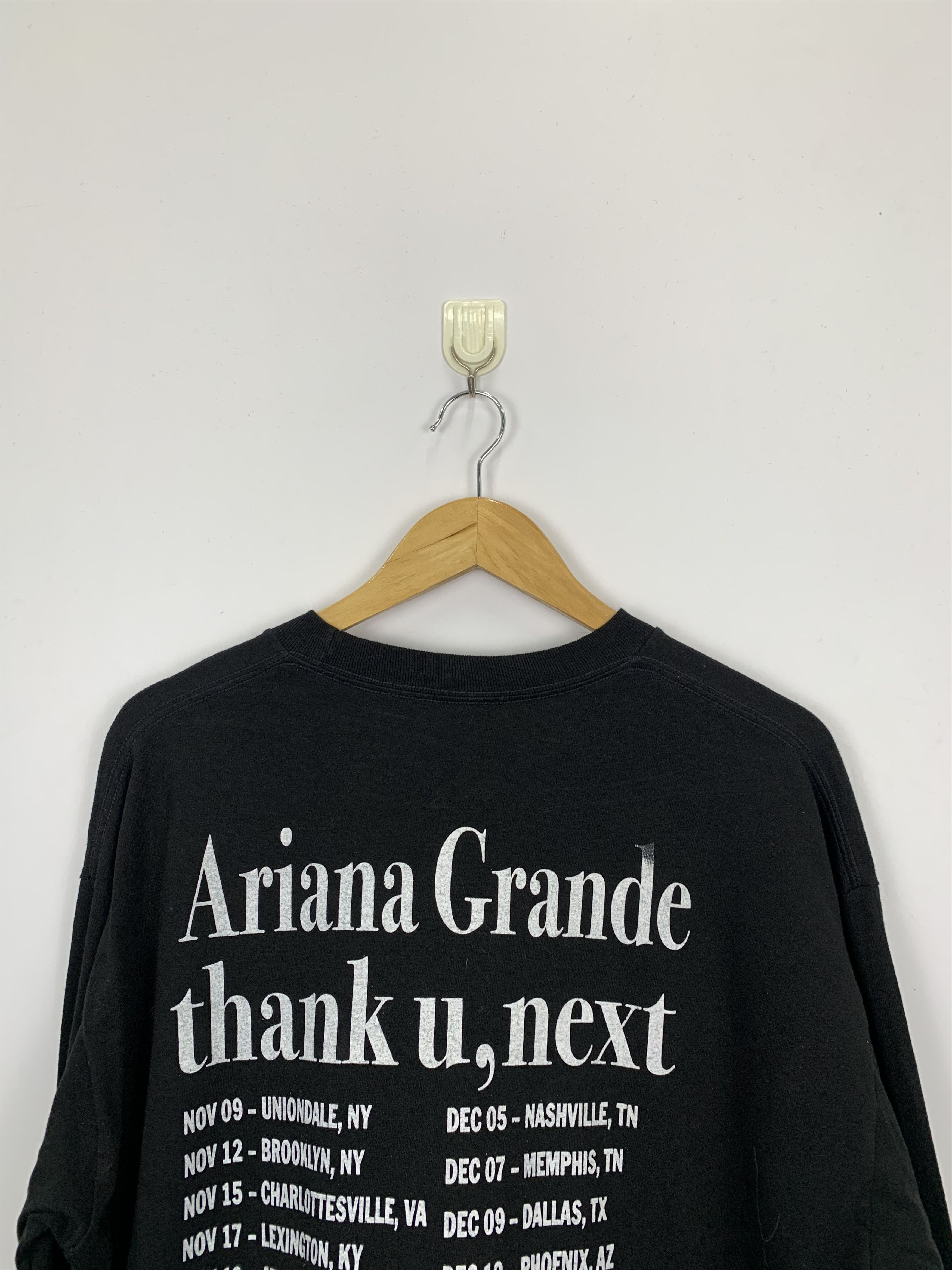 Vintage Vintage Ariana Grande Tour Thank U Long Sleeve Tee TA0137 Size US XL / EU 56 / 4 - 4 Thumbnail