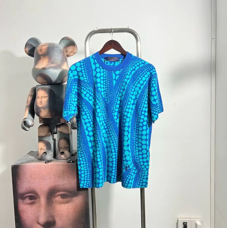 Louis Vuitton Louis Vuitton Men's Blue Cotton T-shirt 0089 Size US S / EU 44-46 / 1 - 1 Thumbnail
