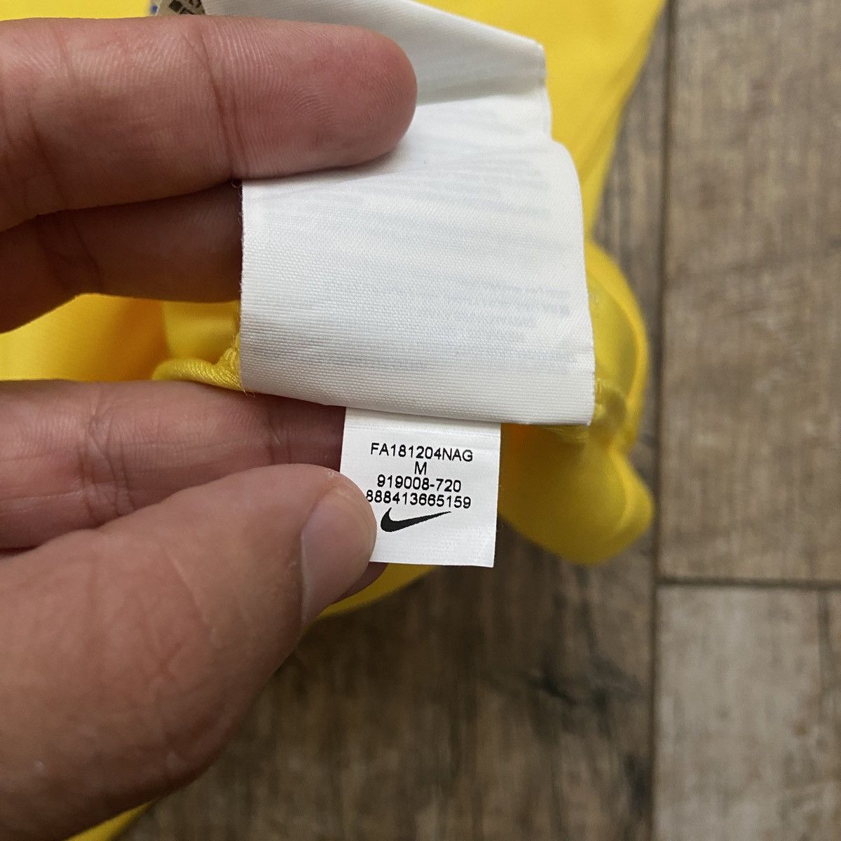 Nike 2018/19 Nike Chelsea FC Away Soccer Shirt/Jersey Size US M / EU 48-50 / 2 - 8 Thumbnail
