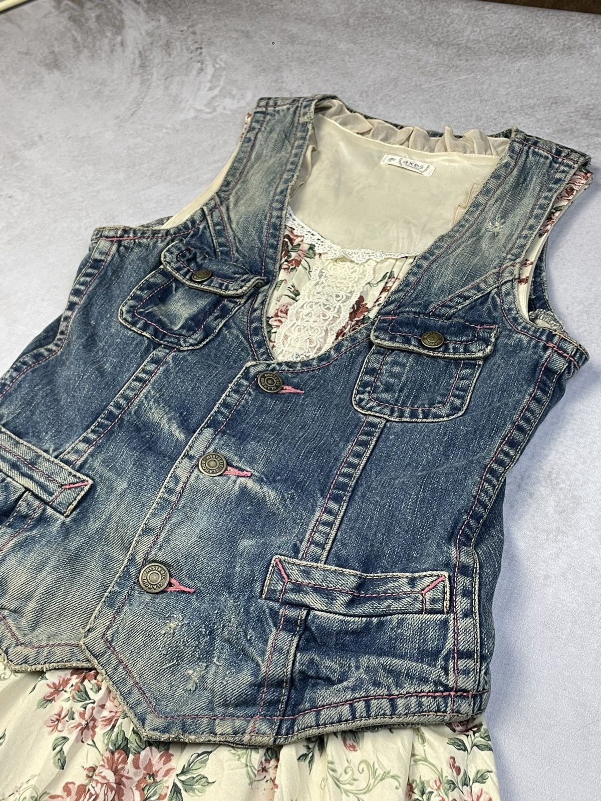 Hysteric Glamour 2000s Hysteric Glamour Denim Vest Size ONE SIZE - 4 Thumbnail