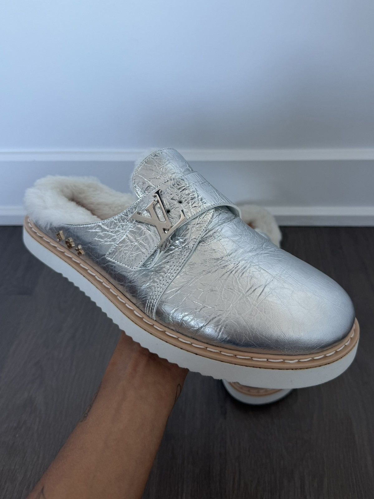 Louis Vuitton Easy Mule Shearling Size US 11 / EU 44 - 2 Thumbnail