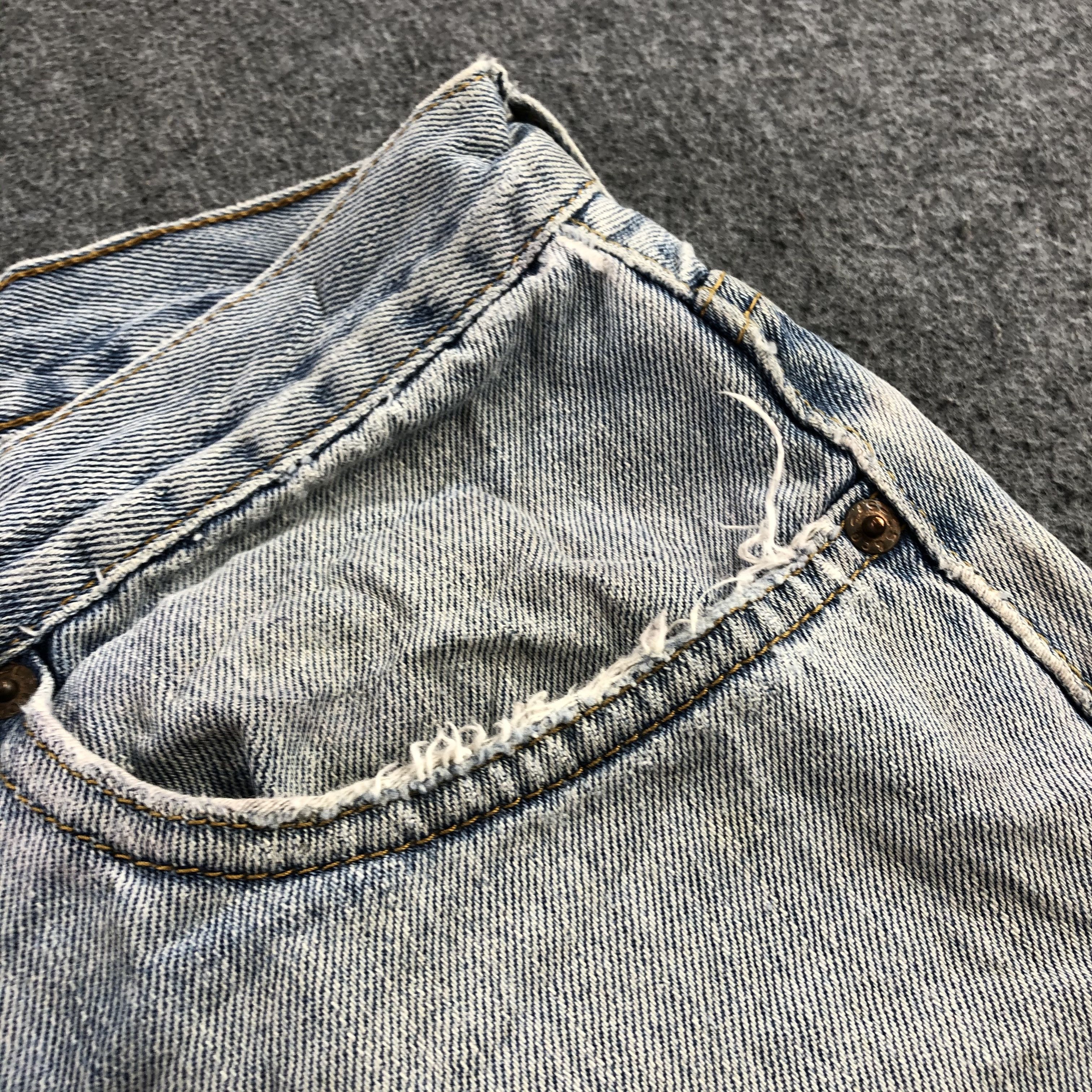Levi's Vintage Light Wash Levis 505 Jeans-J2438 Size US 36 / EU 52 - 11 Thumbnail