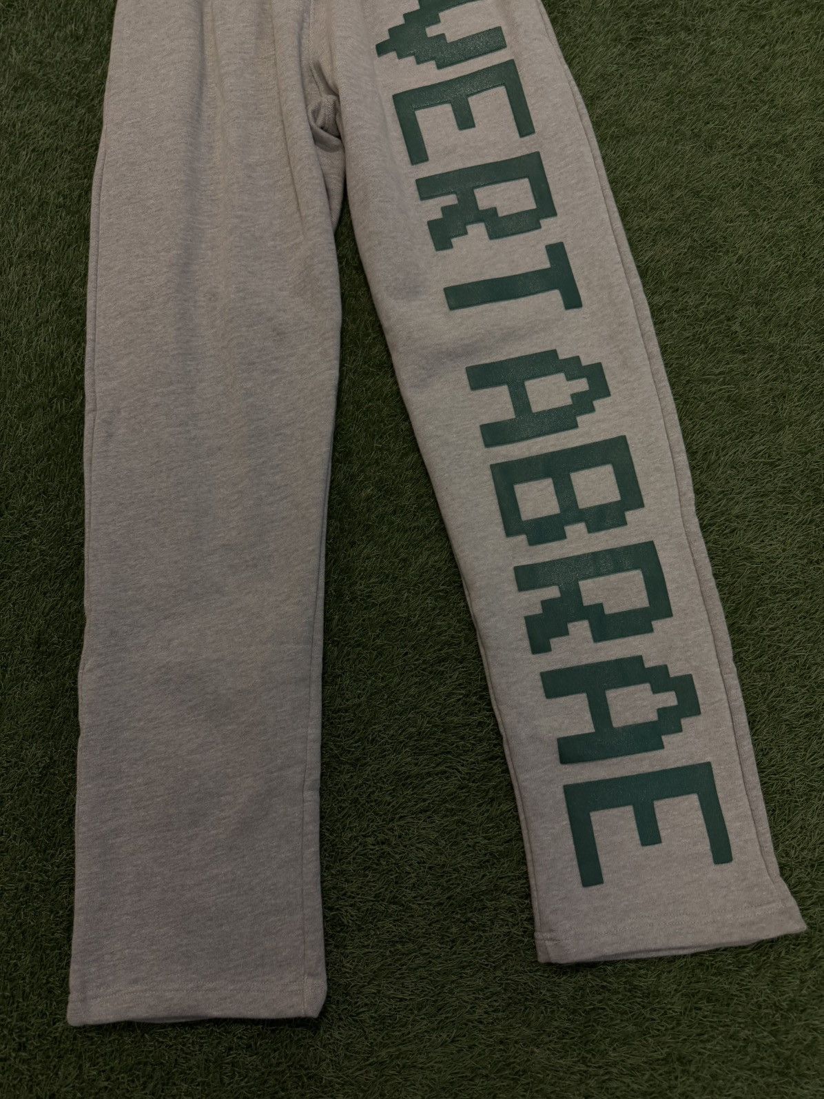 Vertabrae Vertabrae Sweatpants Green/Grey Size XL (NEW) Size US 34 / EU 50 - 3 Thumbnail