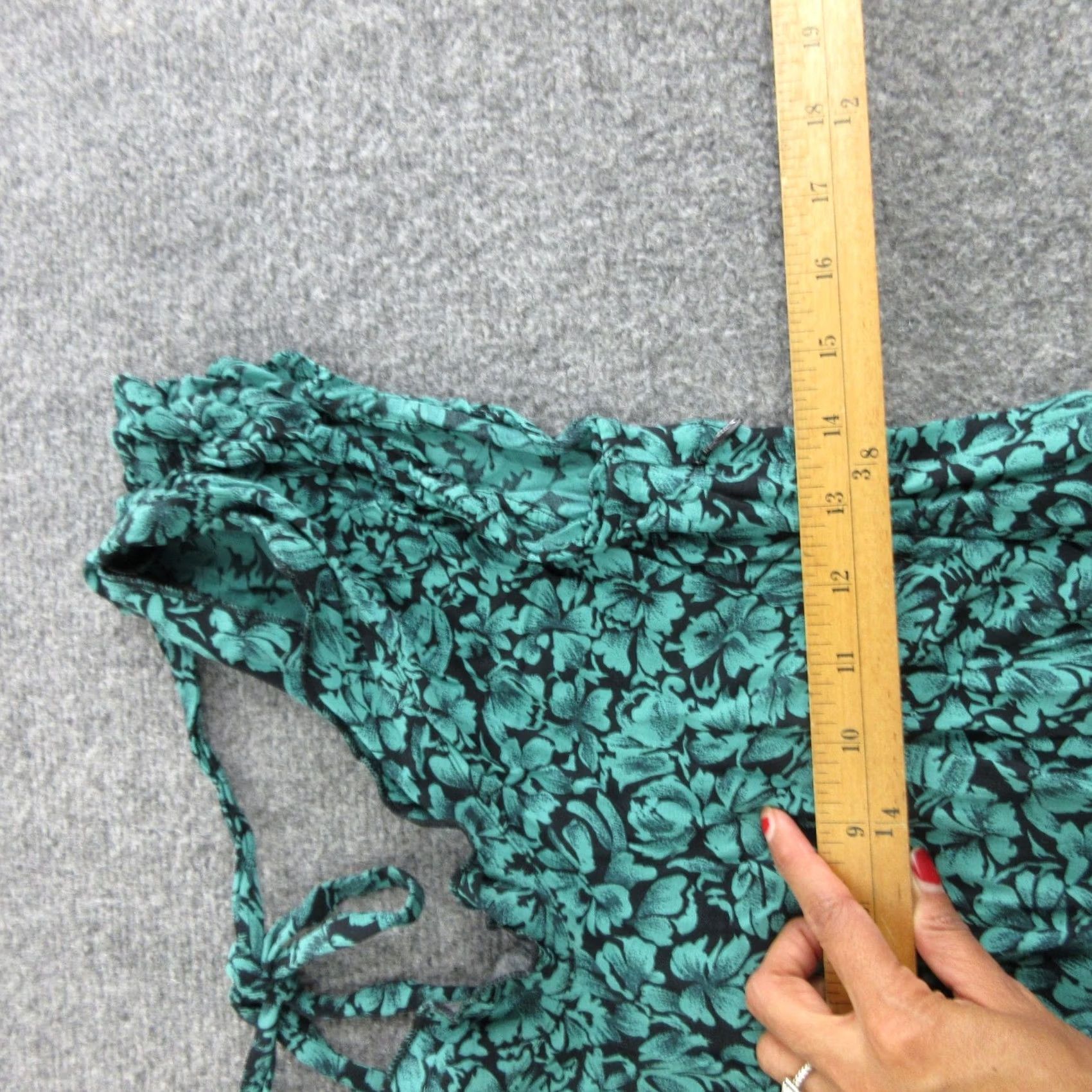 Vintage Kookai Dress Womens 40 Green Floral Smocked Fit Flare Short Ruffle Sundress Size 27" / US 4 / IT 40 - 4 Thumbnail