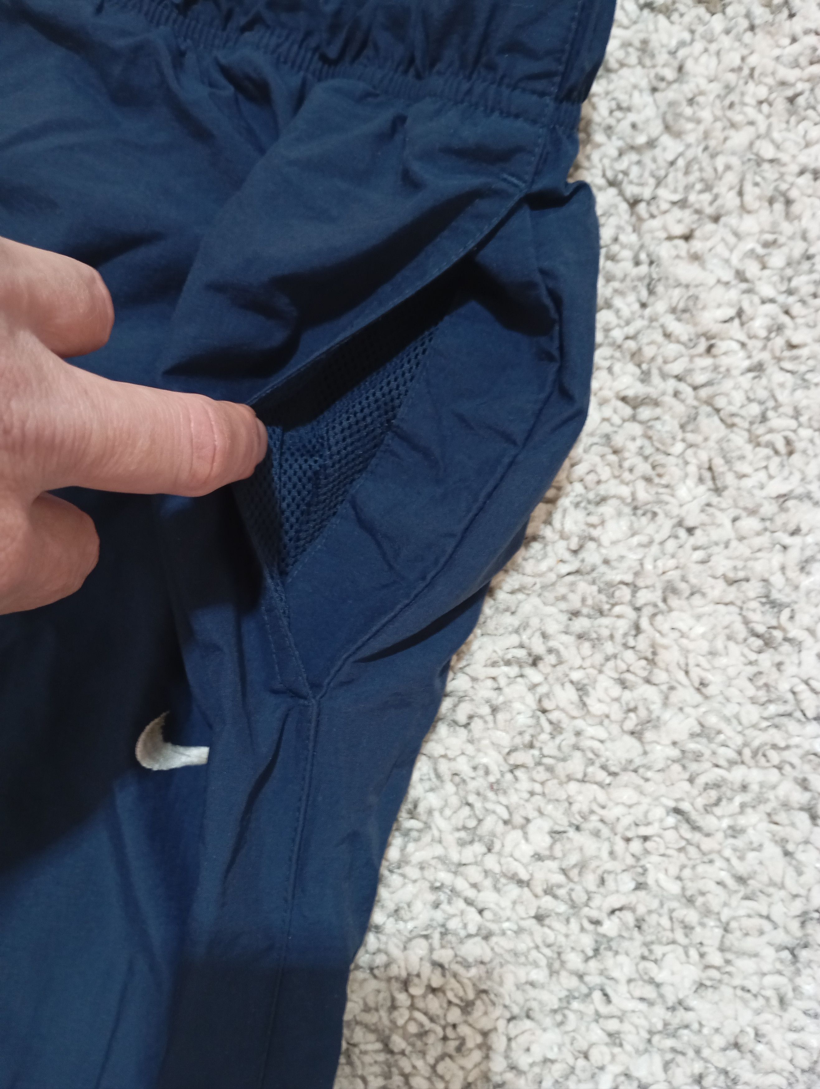 Nike NIKE VINTAGE NYLON BASIC SWOOSH OVERSIZE BAGGY SWEATPANTS Size US 34 / EU 50 - 12 Thumbnail