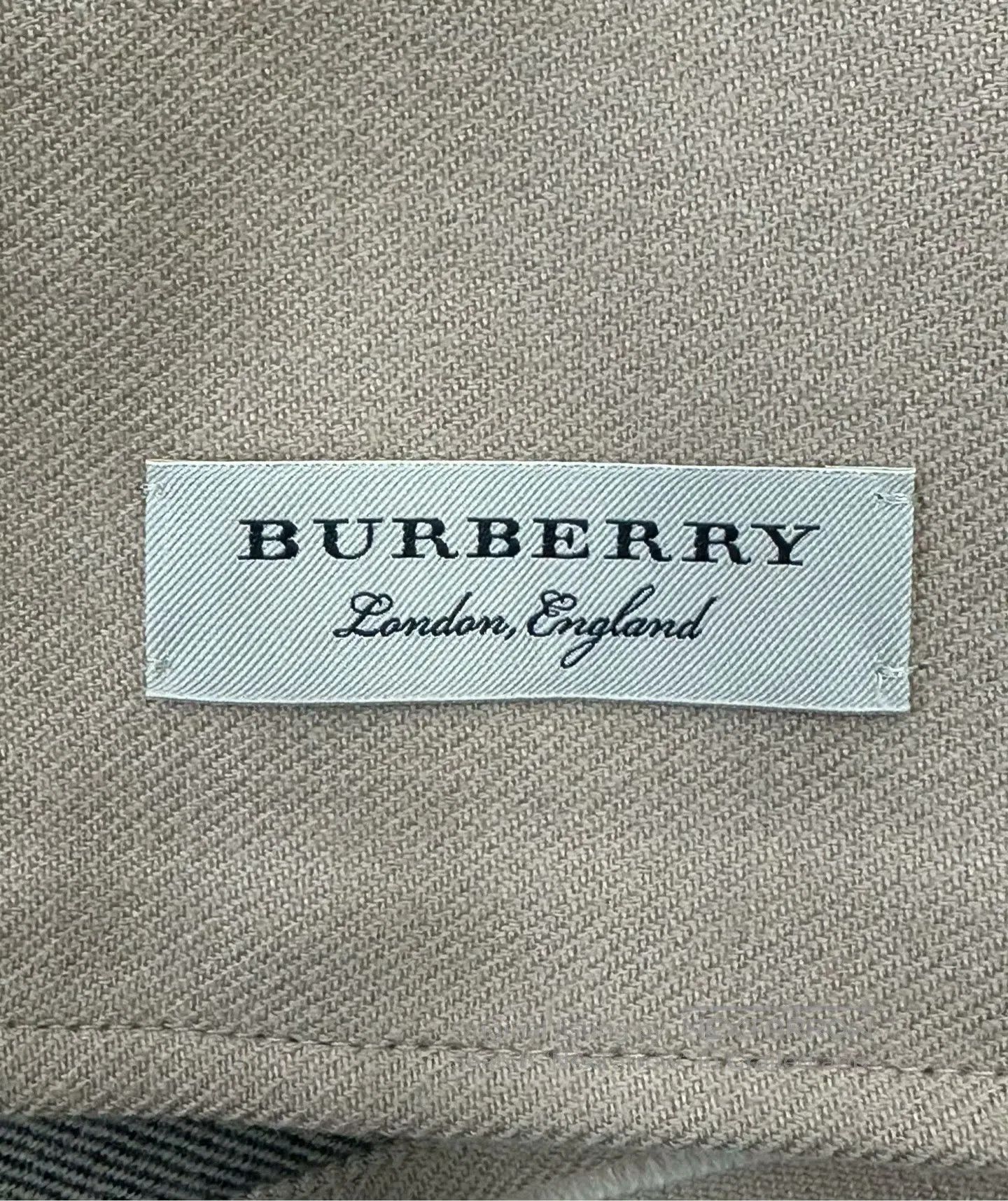 Burberry Burberry size F Khaki Classic Lined Plaid Cloak Shawl| Size XS / US 0-2 / IT 36-38 - 3 Thumbnail