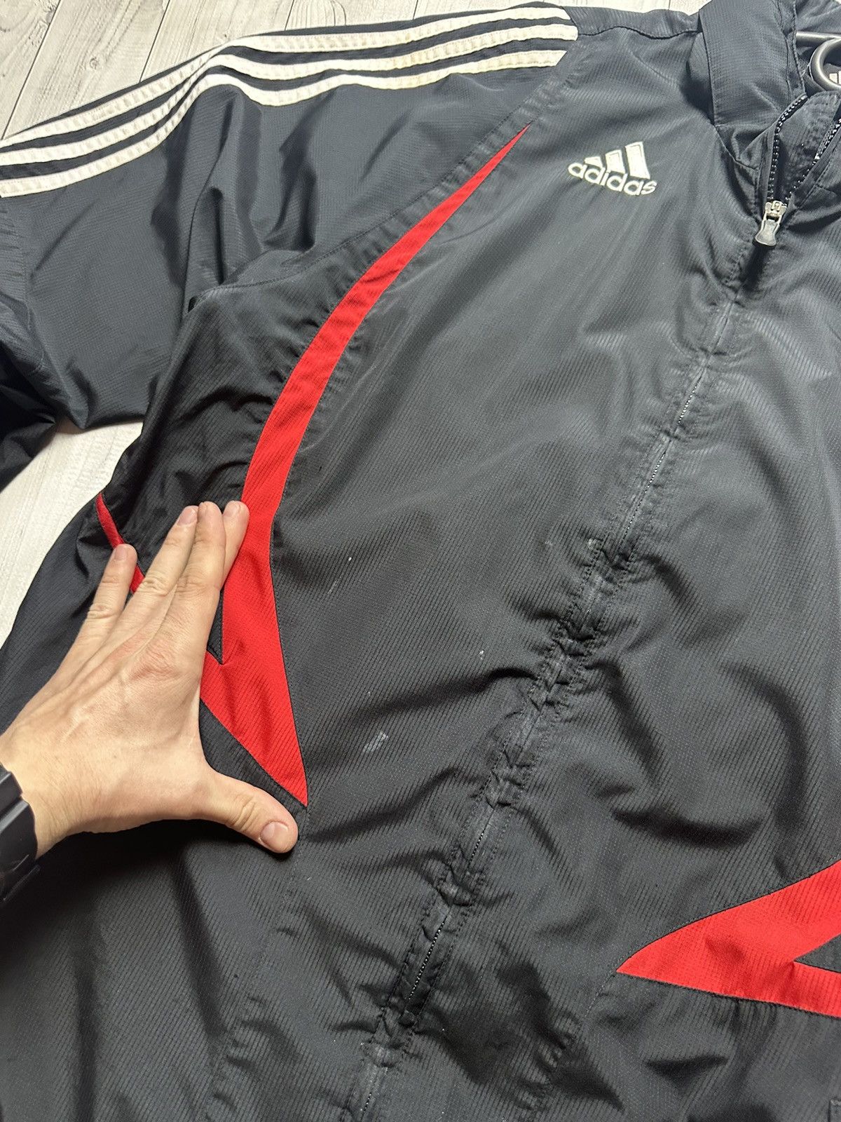 Adidas Vintage adidas Liverpool soccer jacket size S rare black Size US S / EU 44-46 / 1 - 5 Thumbnail