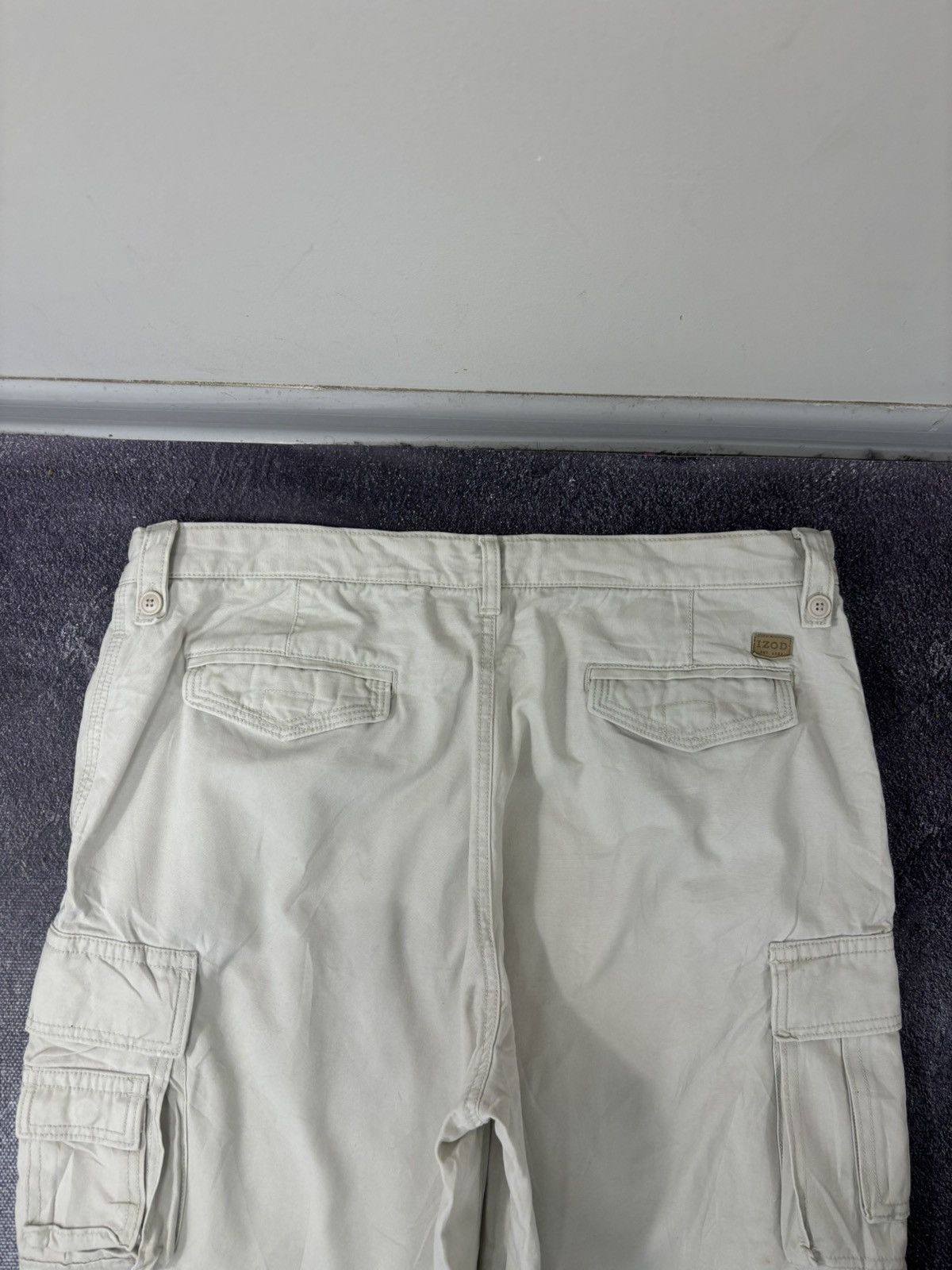 Izod Vintage IZOD 2000s Wide-Leg Utility Hype Baggy Cargo Shorts Size US 38 / EU 54 - 17 Thumbnail
