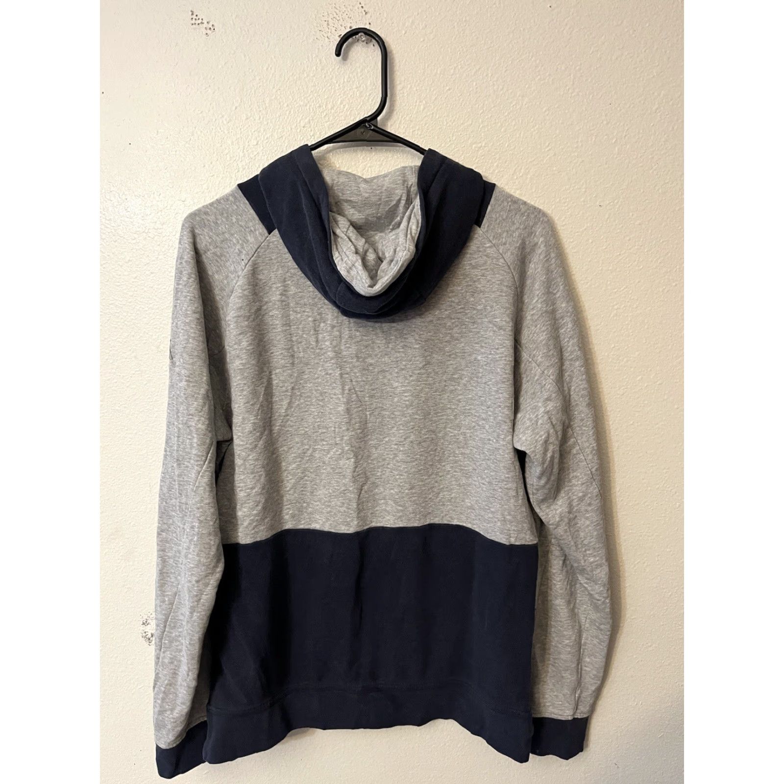 Adidas Adidas Hoodie Womens M Gray Colorblock Zip Pocket Sweatshirt Pullover Regular Baggy? Size M / US 6-8 / IT 42-44 - 3 Thumbnail