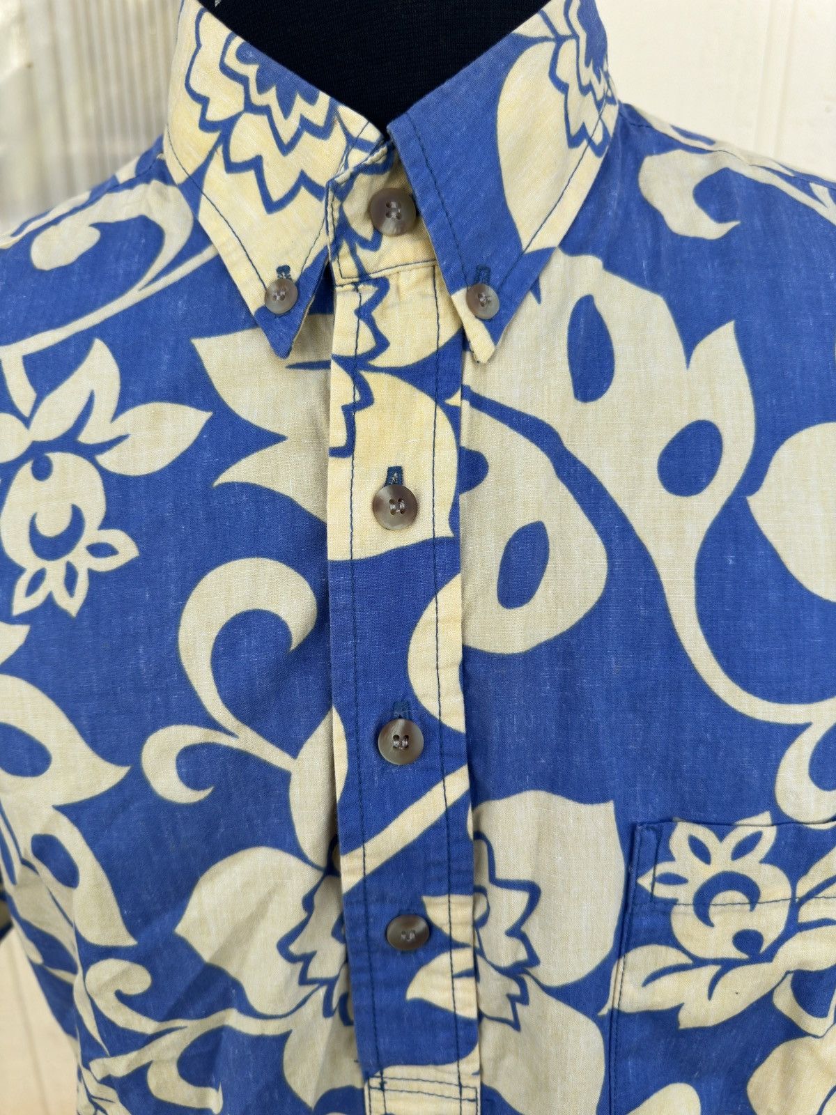 Other Kahala Hawaiian Print Blue/Yellow 3/4 Button Men's Large Size US L / EU 52-54 / 3 - 3 Thumbnail