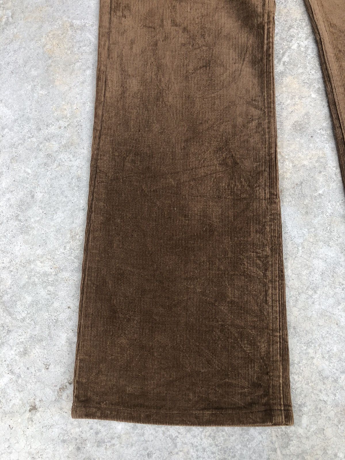 Vintage Vintage 80’s Levi’s Corduroy Pants Flared Jeans 517 Size US 32 / EU 48 - 4 Thumbnail