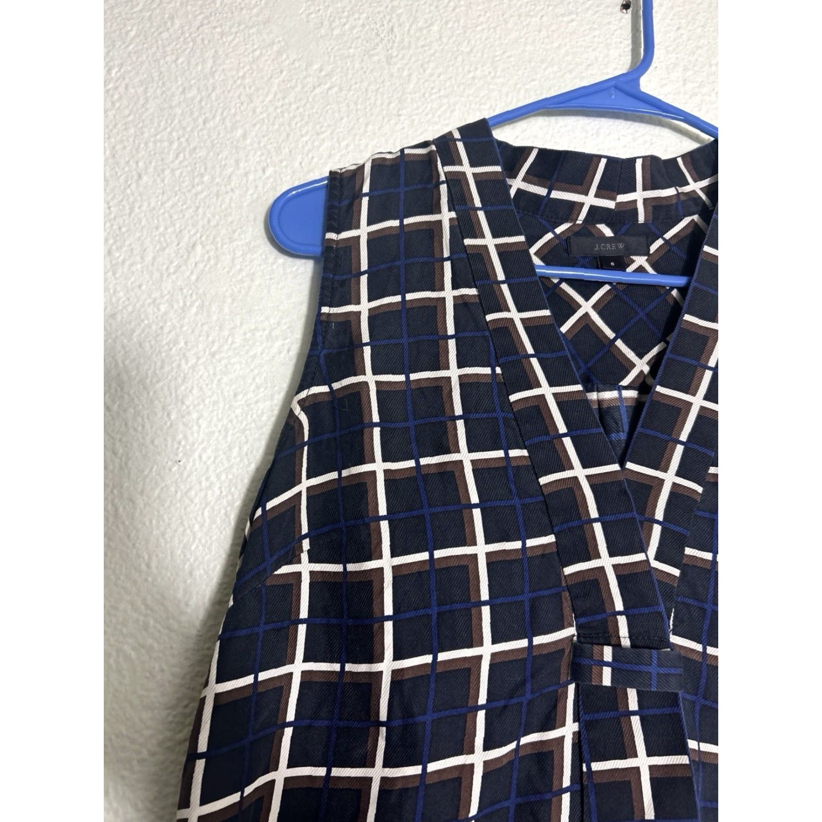 J.Crew J.CREW Tank Womens Size 6 100% Silk V-Neck Sleeveless Striped Blue Brown White Shirt Adult Womens Size M / US 6-8 / IT 42-44 - 2 Thumbnail