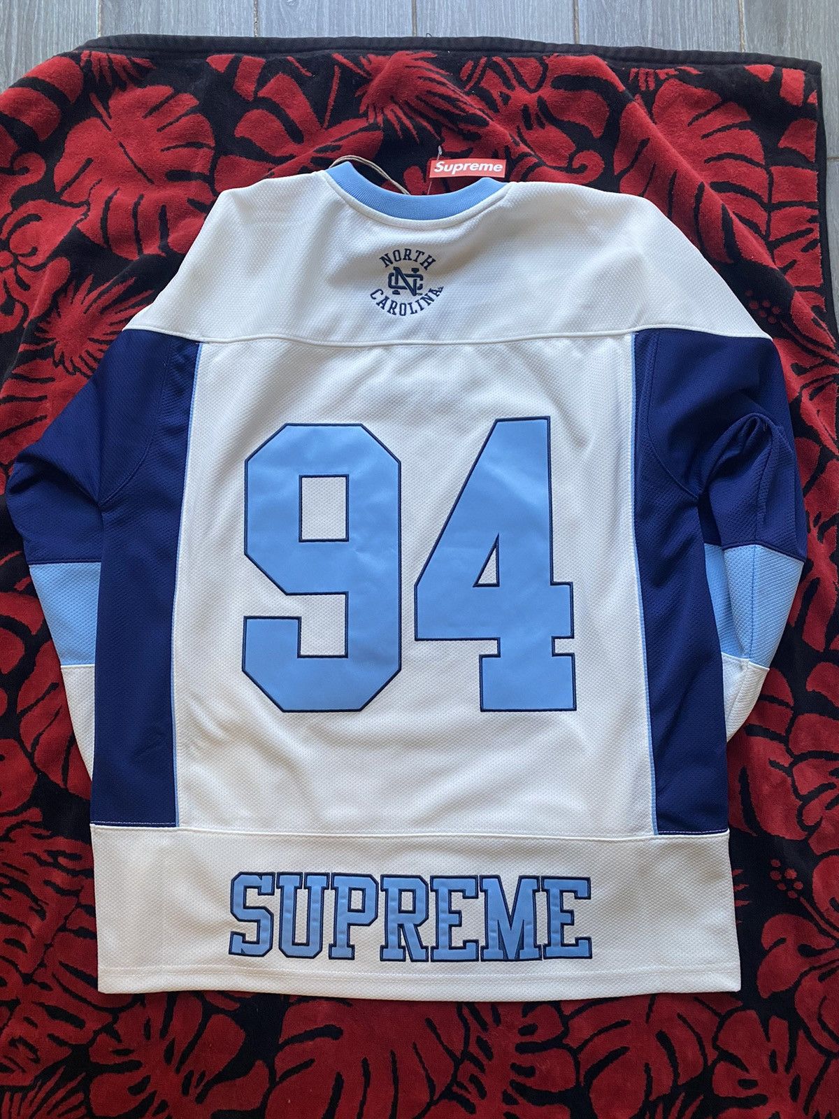 Mitchell & Ness × Ncaa × Supreme Supreme Mitchell & Ness