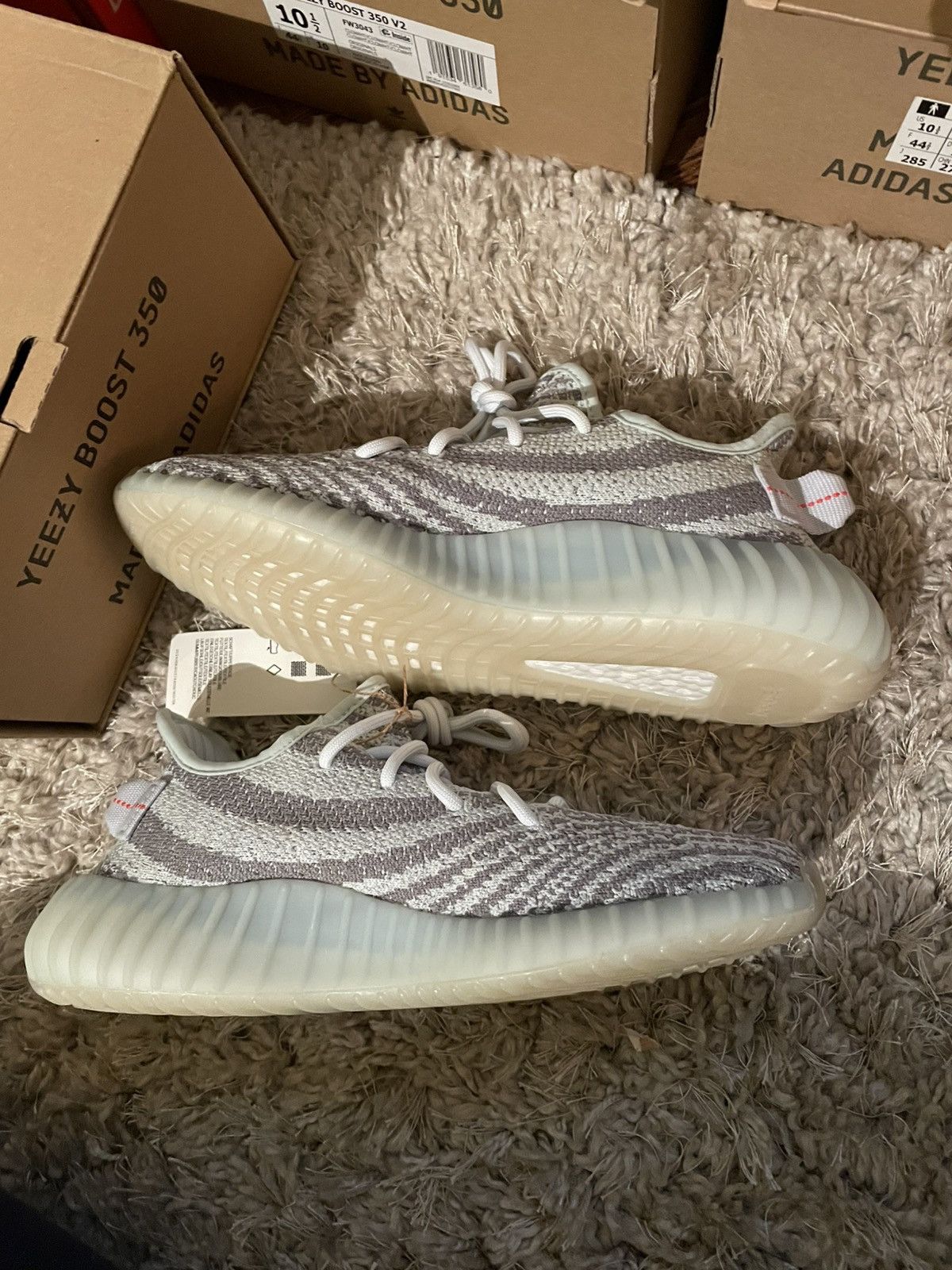 Yeezy Yeezy 350 Blue Tint Size US 7.5 / EU 40-41 - 3 Thumbnail