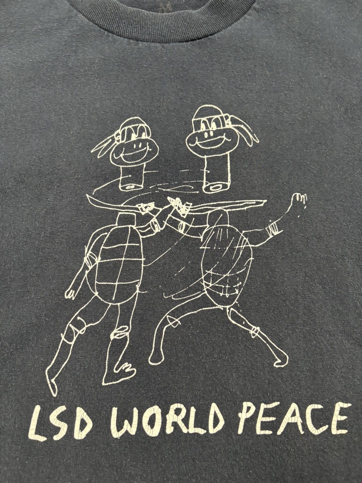 GX1000 GX1000 LSD World Peace Graphic T-Shirt Black Skateboard Y2K Size US M / EU 48-50 / 2 - 4 Thumbnail