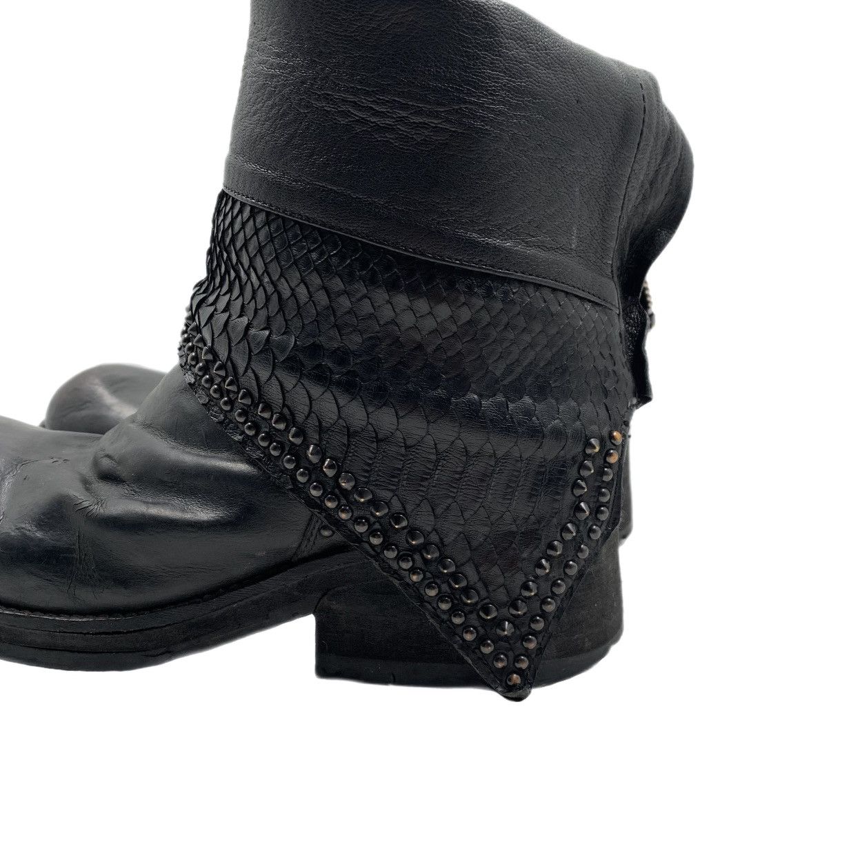 KMRii Crush Boots