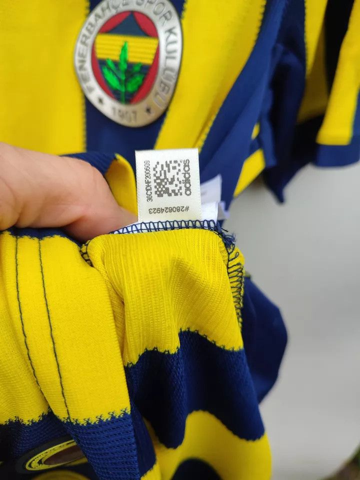 Adidas Fenerbahce 2015/16 Adidas Home FOOTBALL Kit SHIRT SOCCER Size US M / EU 48-50 / 2 - 7 Thumbnail