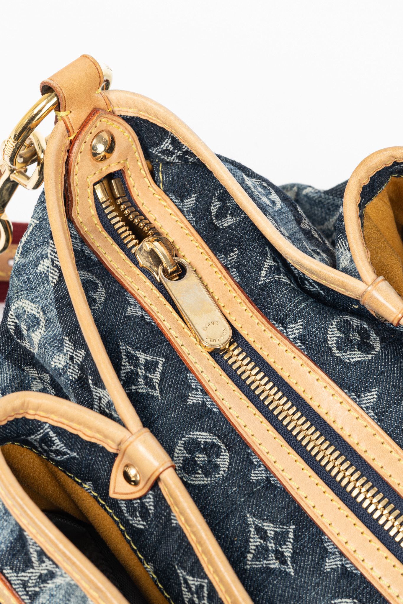 Louis Vuitton Louis Vuitton Cabas Raye GM Monogram Denim Cruise Bag Size ONE SIZE - 13 Thumbnail