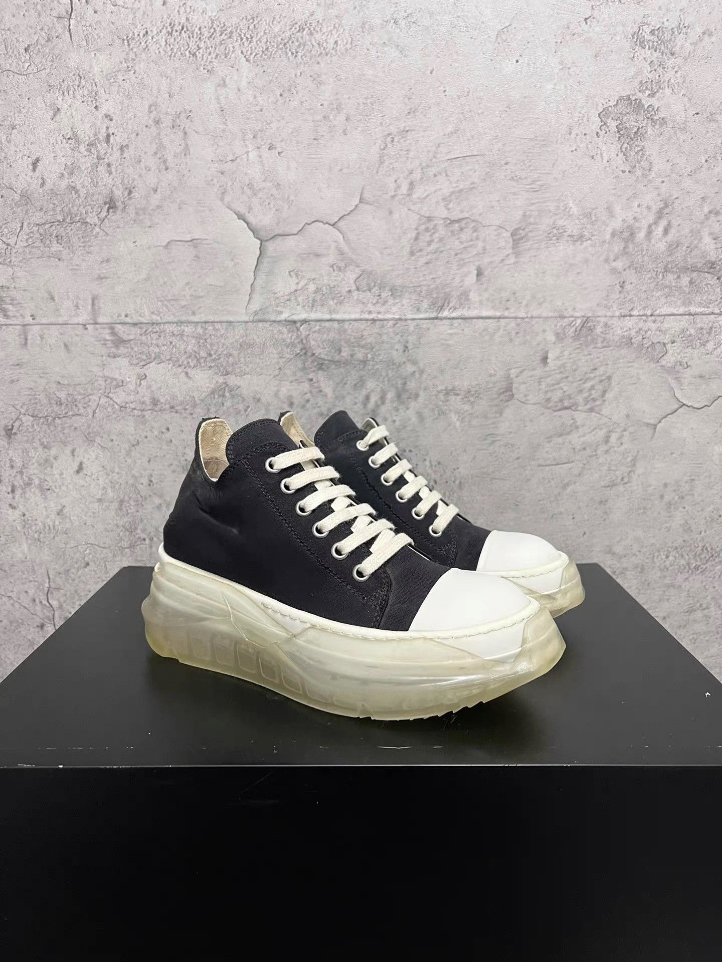 Rick Owens Rick Owens Thick Sole Sneakers K34 Size US 6 / IT 36 - 2 Thumbnail