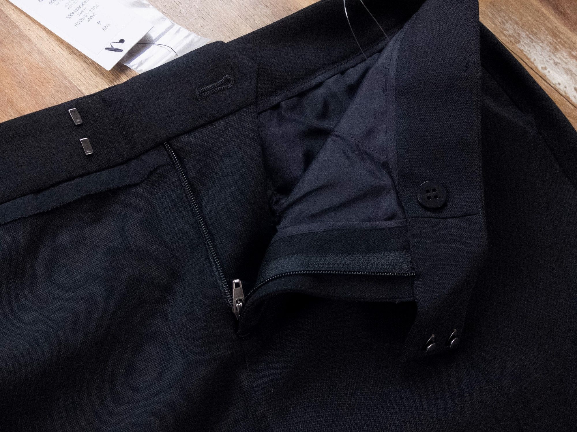 Helmut Lang HELMUT LANG black wool cropped pants trousers 4 Size 27" / US 4 / IT 40 - 8 Thumbnail