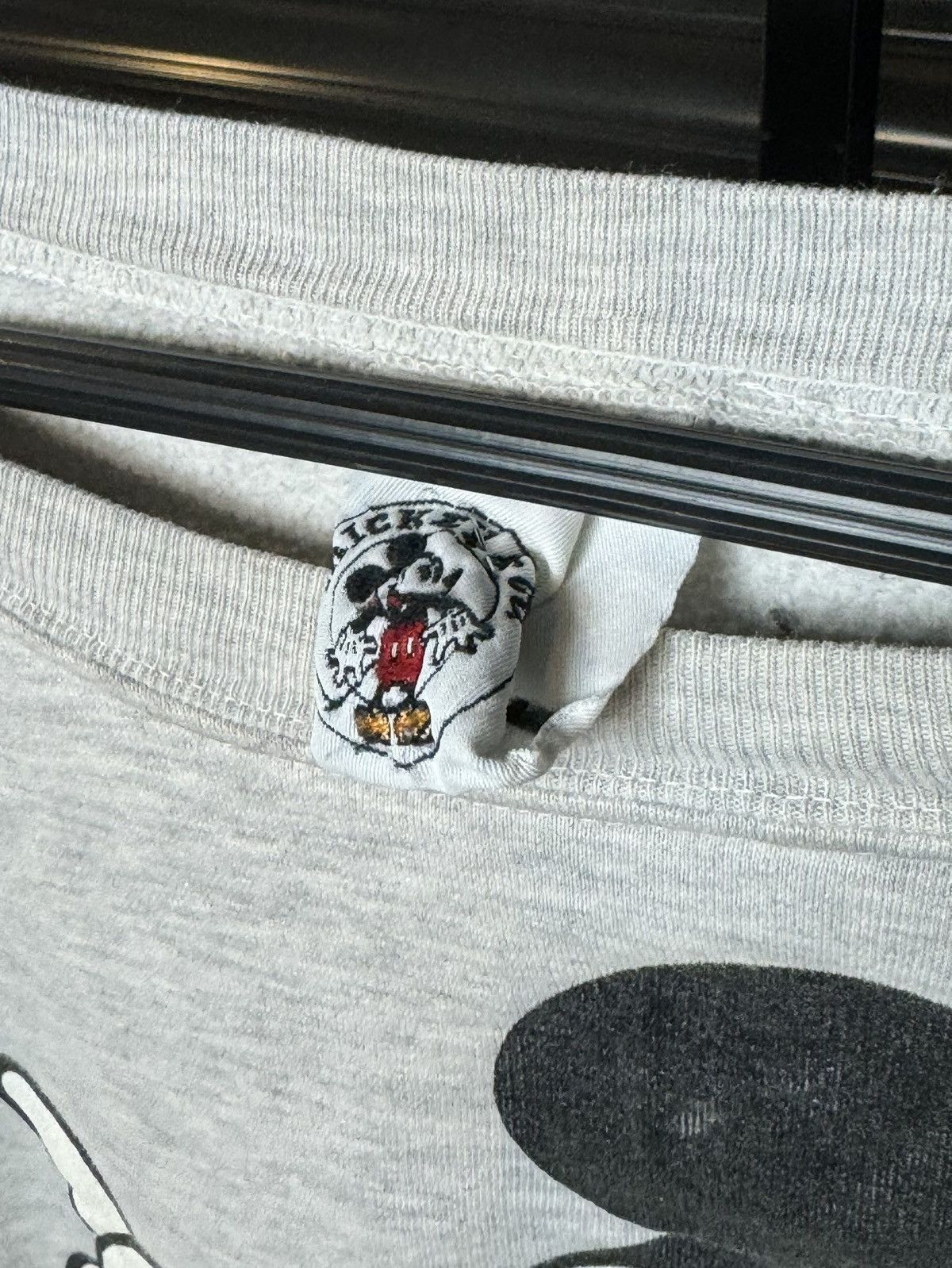 Disney Vintage 90s Mickey Mouse Disney Cropped Crewneck - Large Size US L / EU 52-54 / 3 - 3 Thumbnail