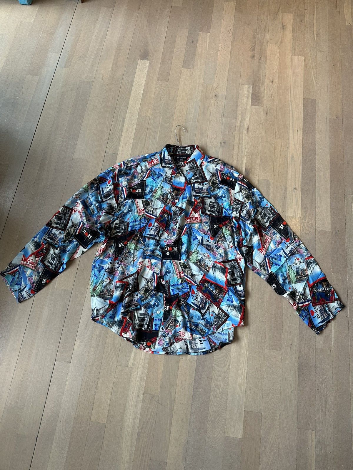 Balenciaga balenciaga silk tourist shirt Size US M / EU 48-50 / 2 - 1 Thumbnail
