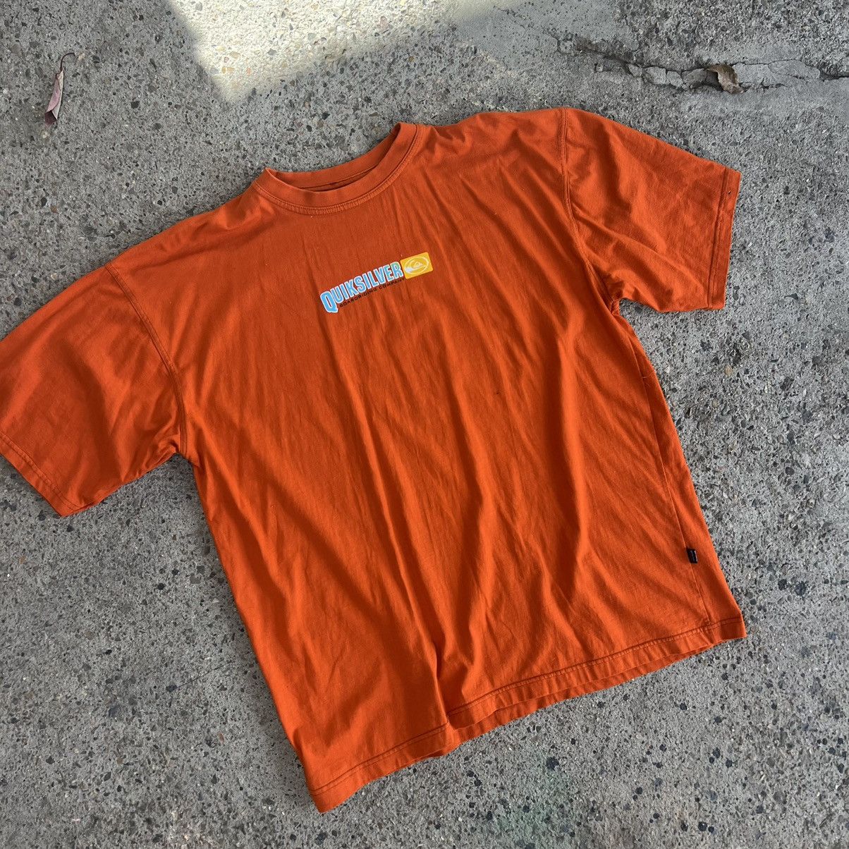 Quiksilver × Vintage Vintage 90s Quiksilver center logo t-shirt Size US XL / EU 56 / 4 - 2 Thumbnail