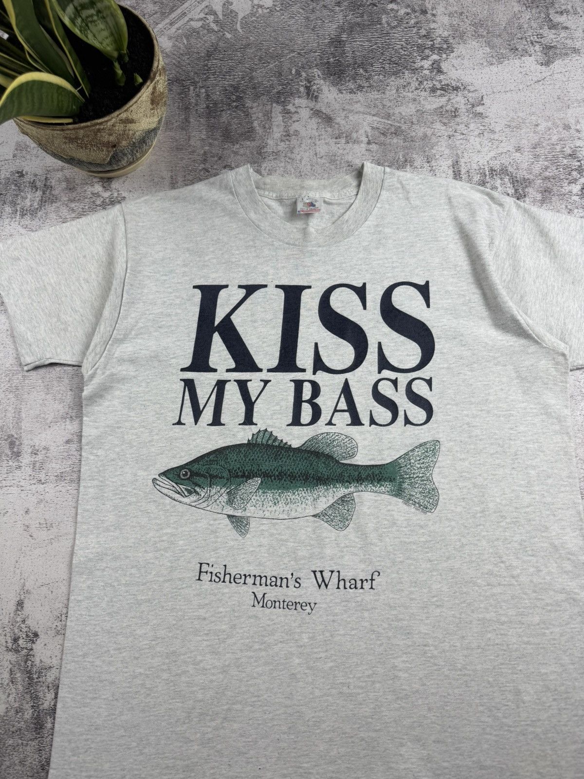 Other Vintage Kiss My Bass 90s Humor Crazy Gray Fisherman Merch Jersey T Shirt Tee Size US L / EU 52-54 / 3 - 5 Thumbnail