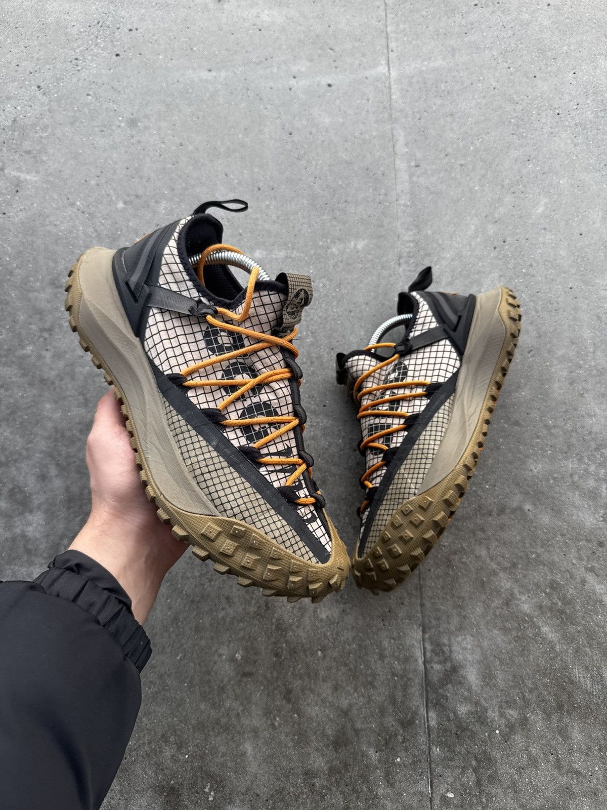 Nike ACG Nike Sneakers Acg Mountain Fly Hiking Streetwear outdoor Size US 8.5 / EU 41-42 - 1 Thumbnail